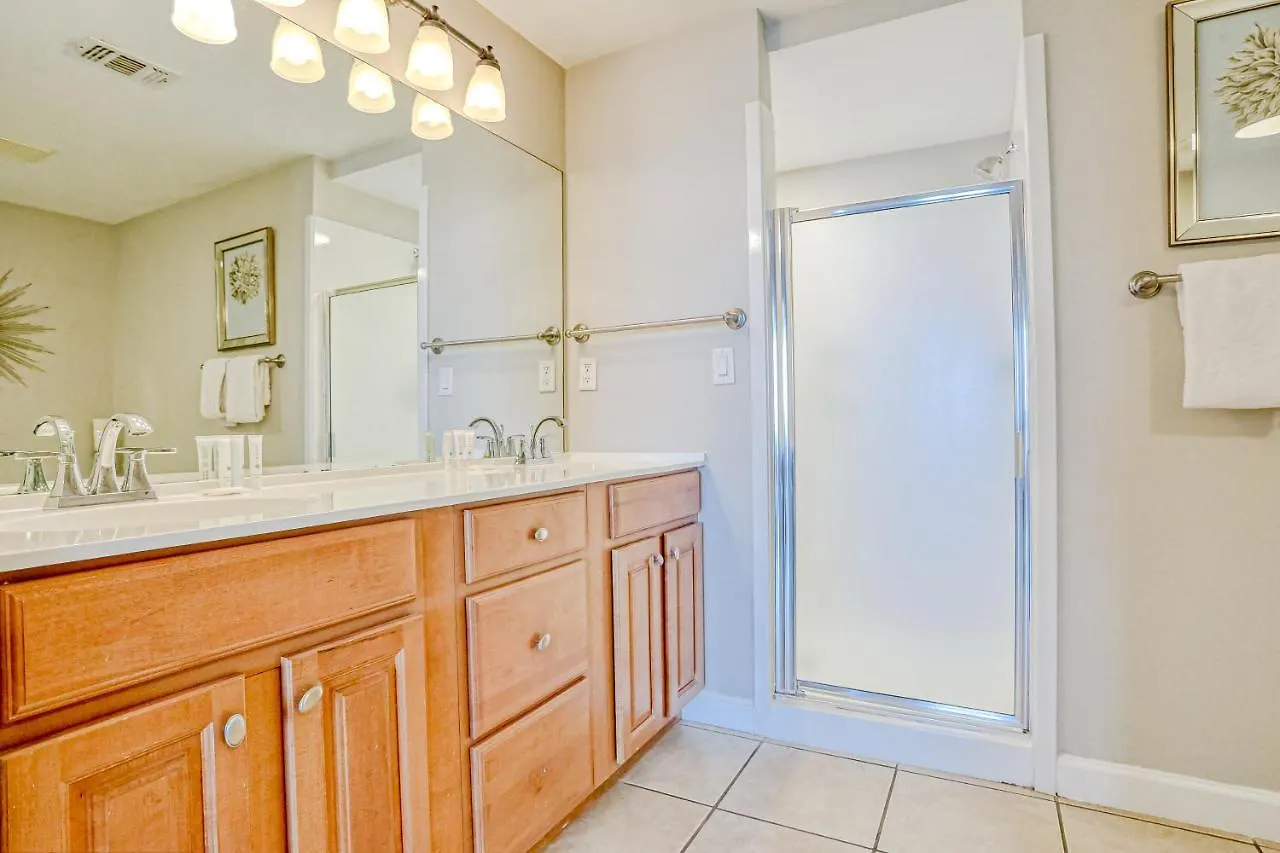 Apartment Tops'l Tides 1302 *
