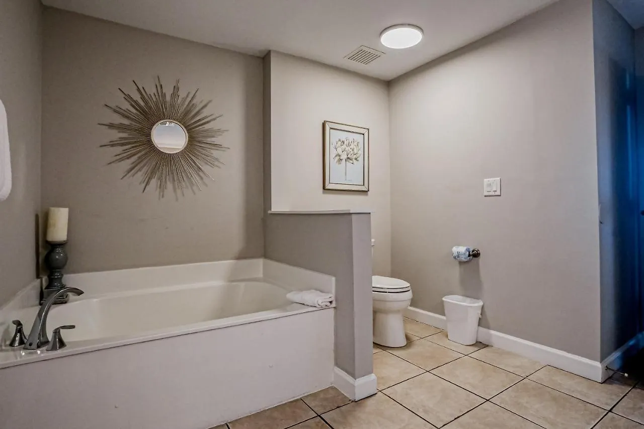 Apartment Tops'l Tides 1302 *