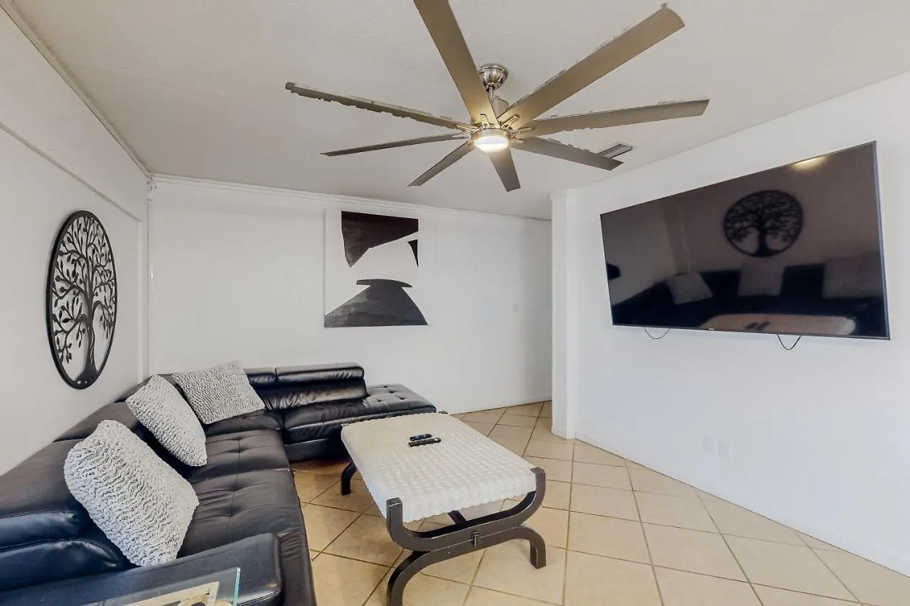 Gulf Terrace 255 Building 14 *