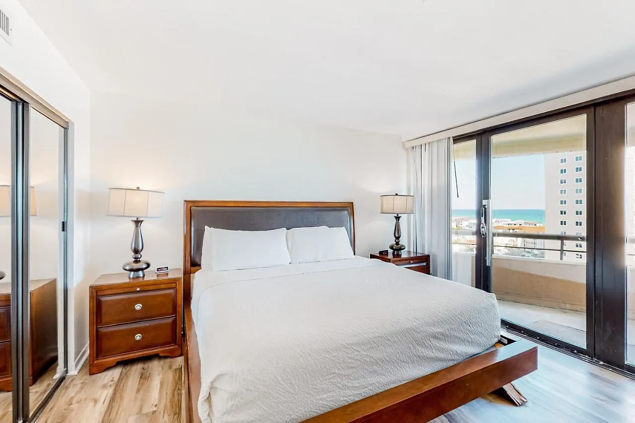 Edgewater 1101 Apartment *