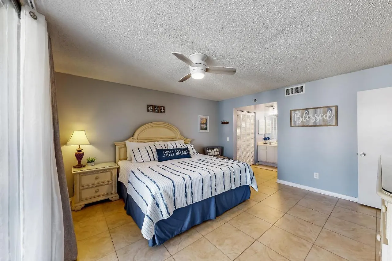 Mainsail 253 * Destin