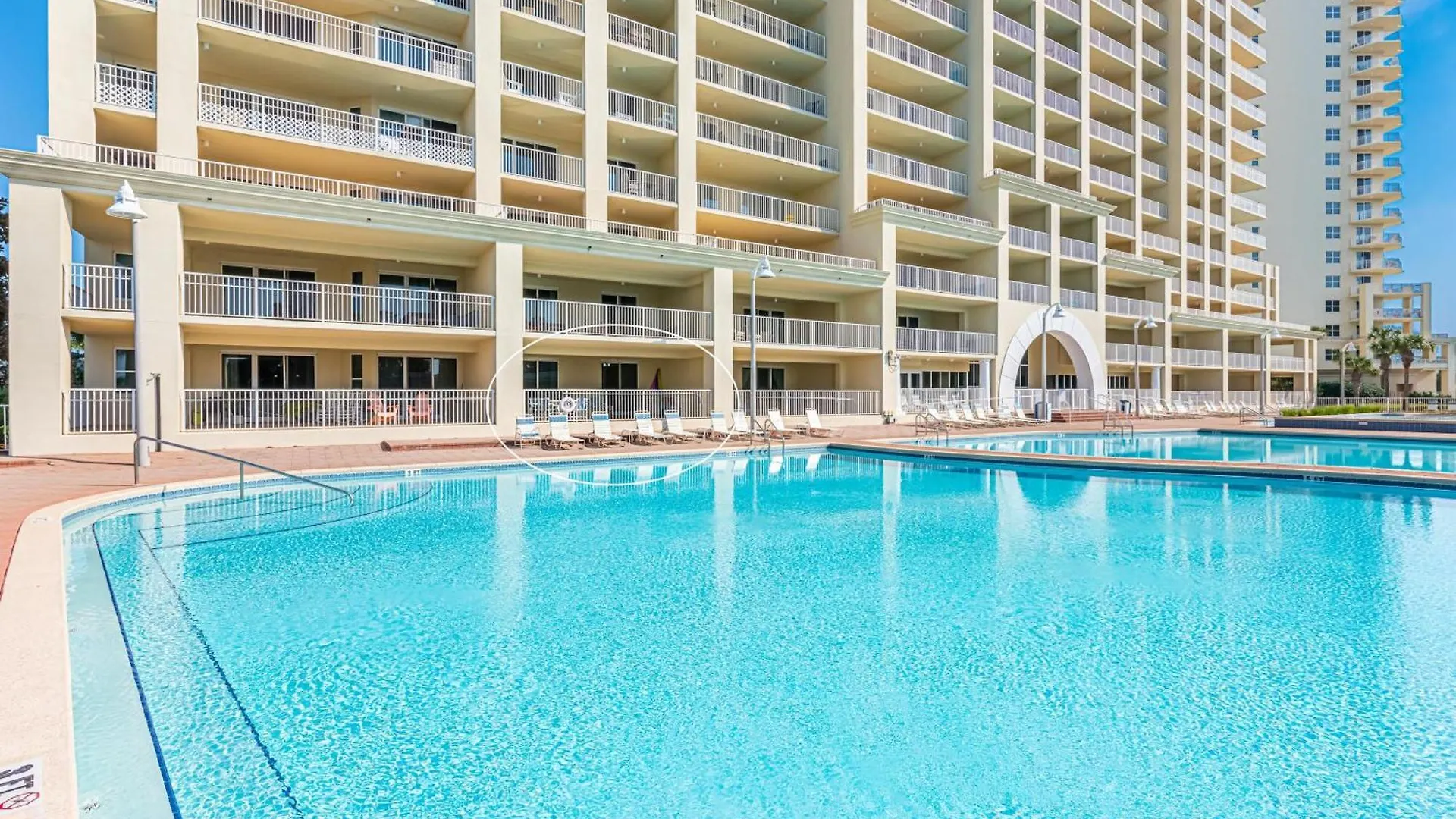 Ariel Dunes Ii 109 *