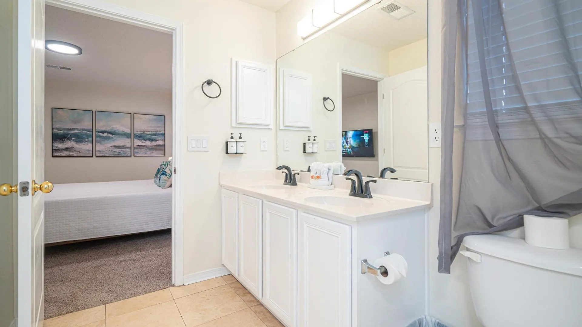 Heated Pool And Golf Cart, Walk To Beach! Best Deal! Destin