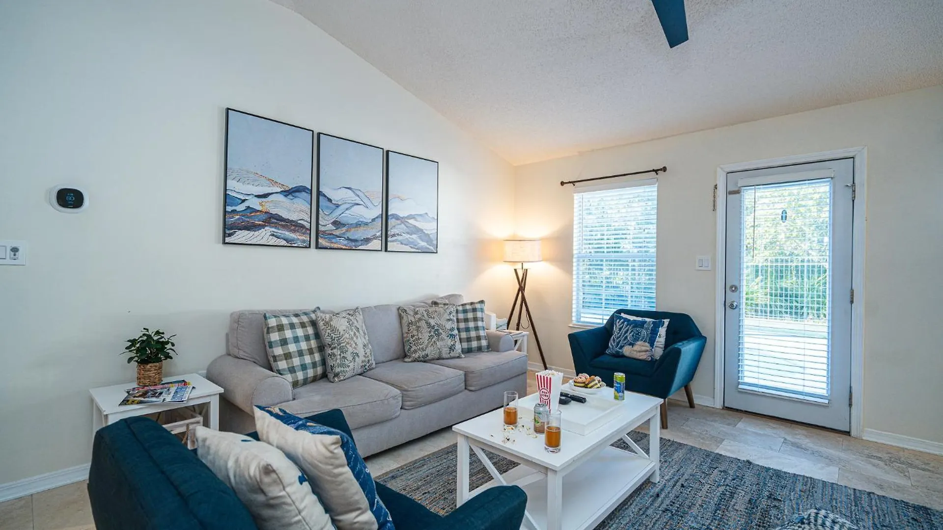 Holiday home Heated Pool And Golf Cart, Walk To Beach! Best Deal! *