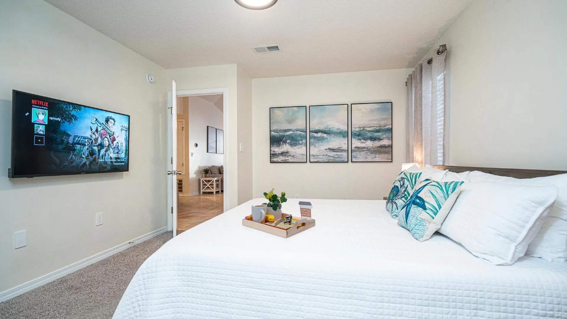 Holiday home Heated Pool And Golf Cart, Walk To Beach! Best Deal!