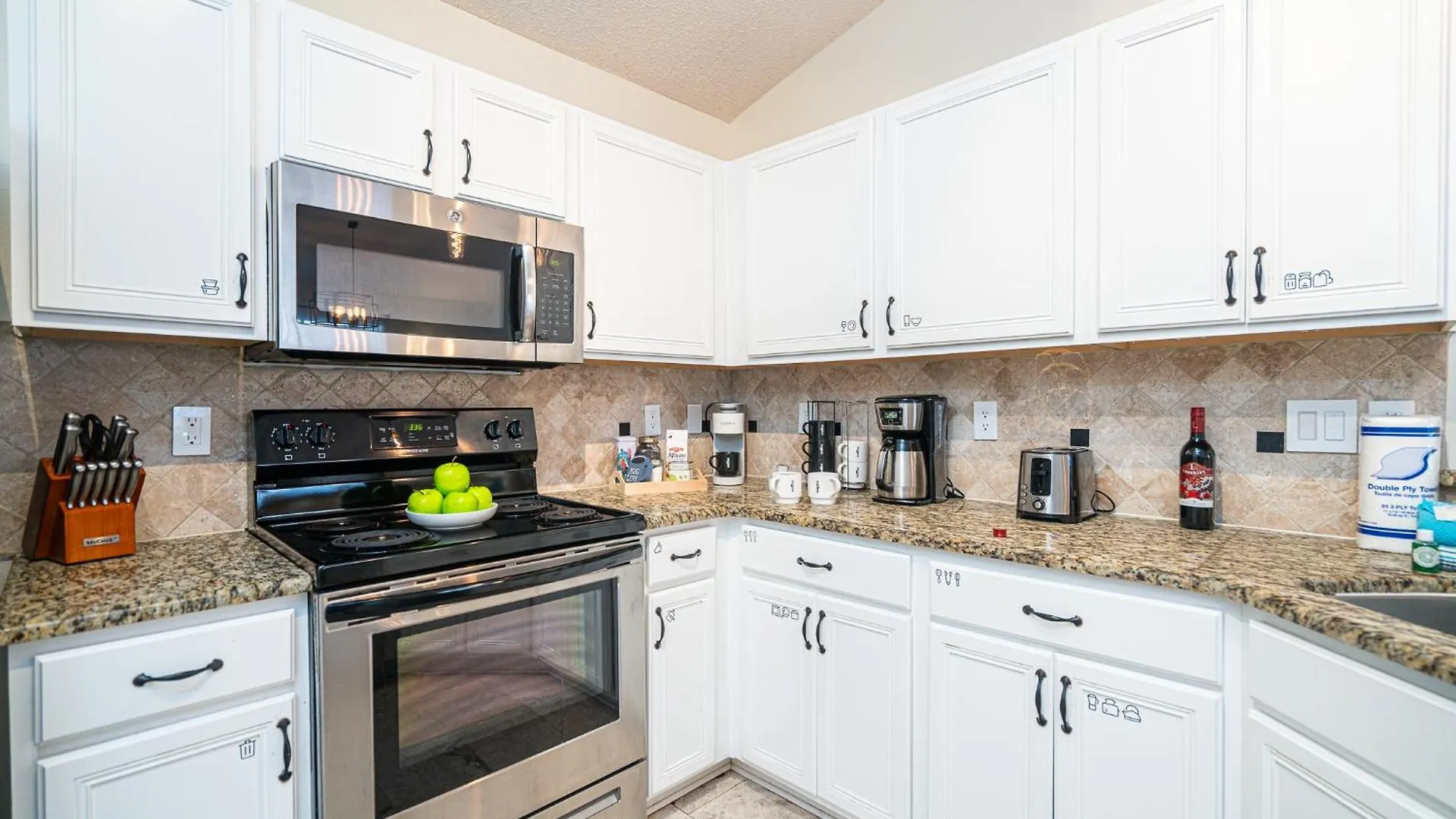 Holiday home Heated Pool And Golf Cart, Walk To Beach! Best Deal! Destin