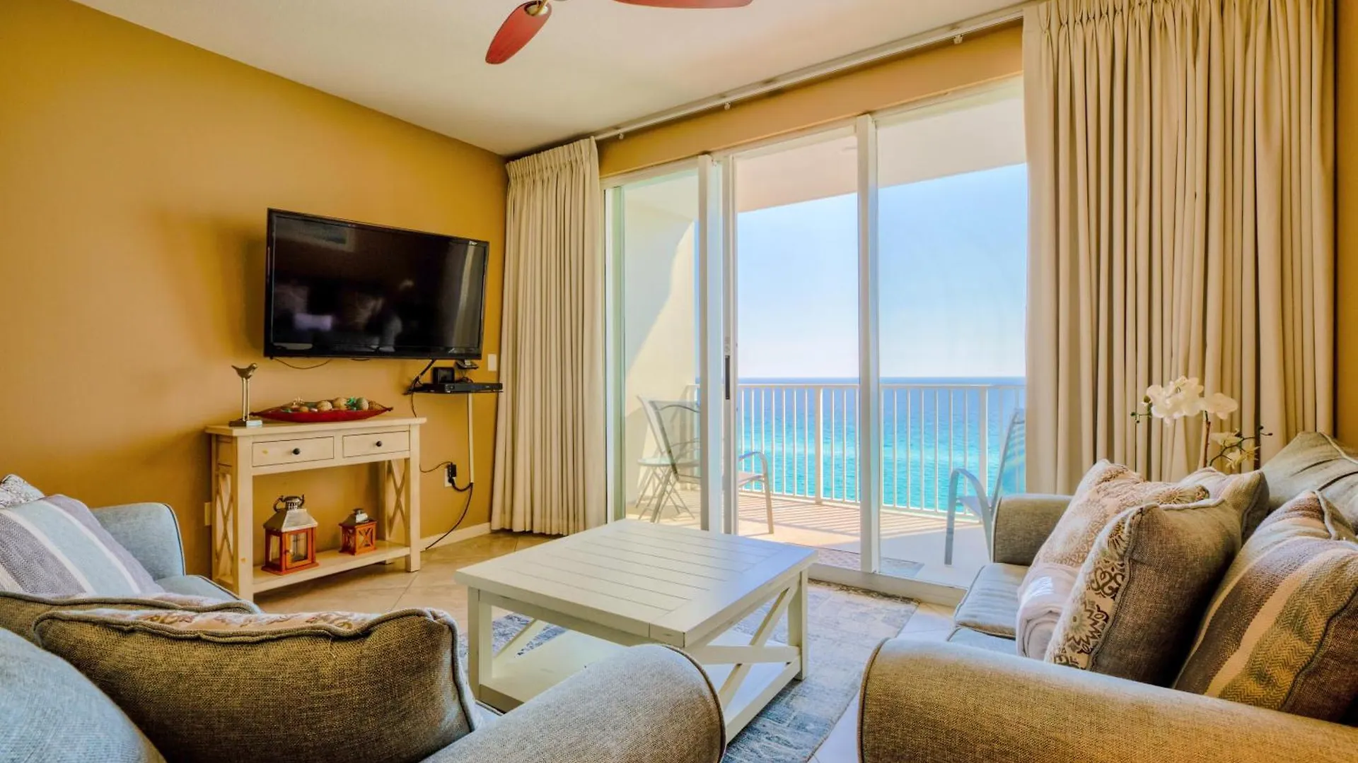 Holiday home Majestic Sun 1105b