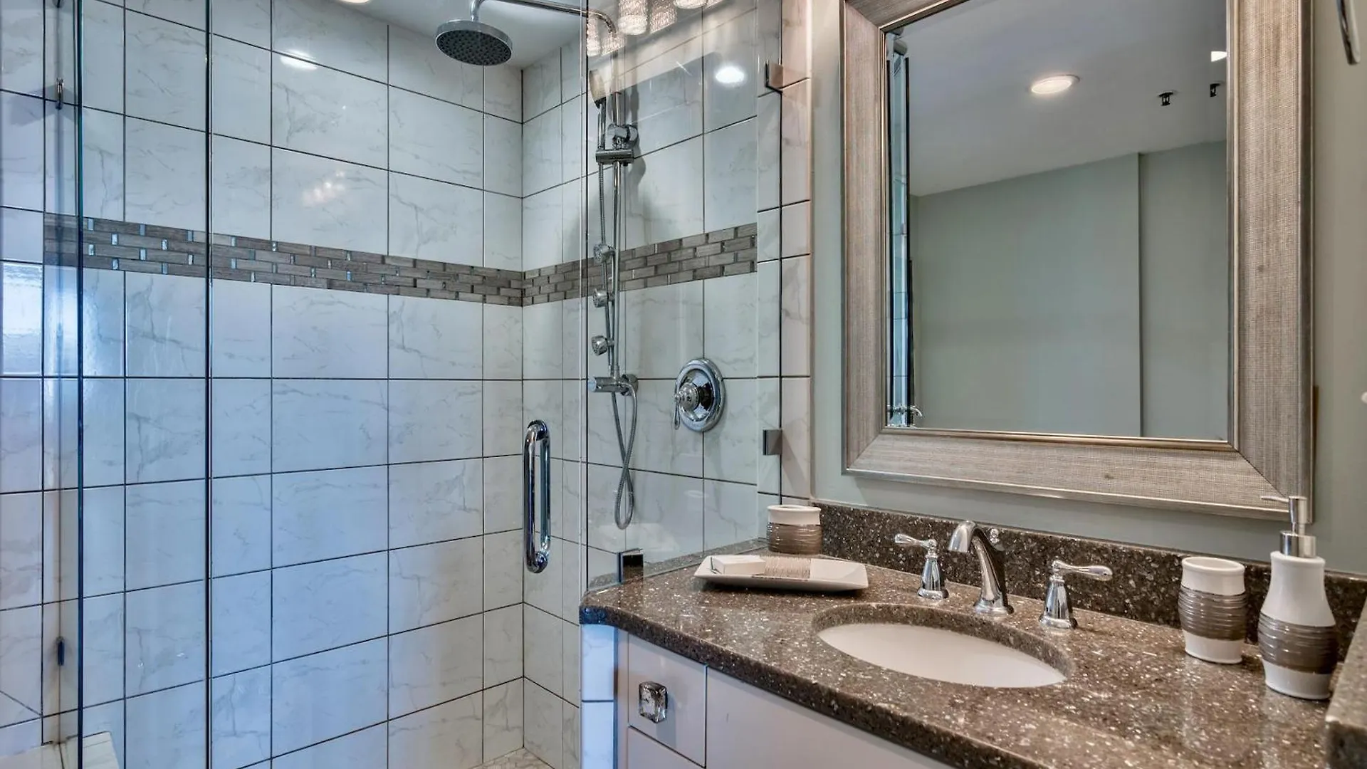 Sterling Shores 317 - Sterling Gem Apartment *