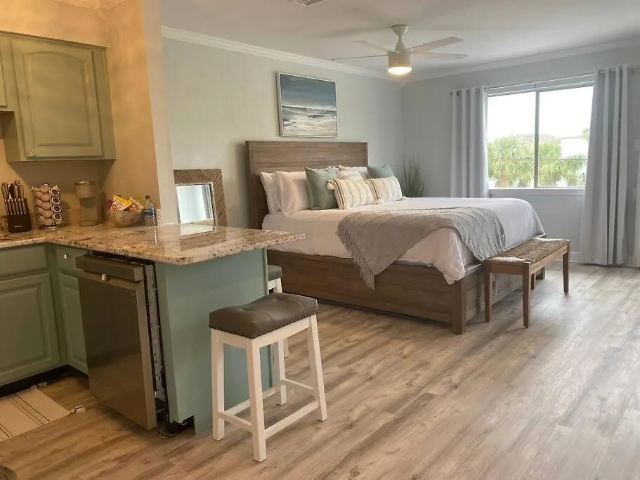 Apartment Bliss! Your Dream On Isle!