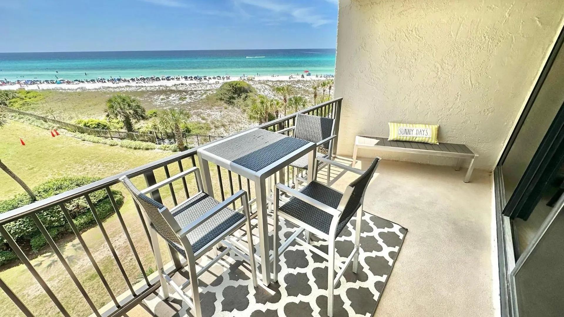 Holiday home 4048 Beachside One *