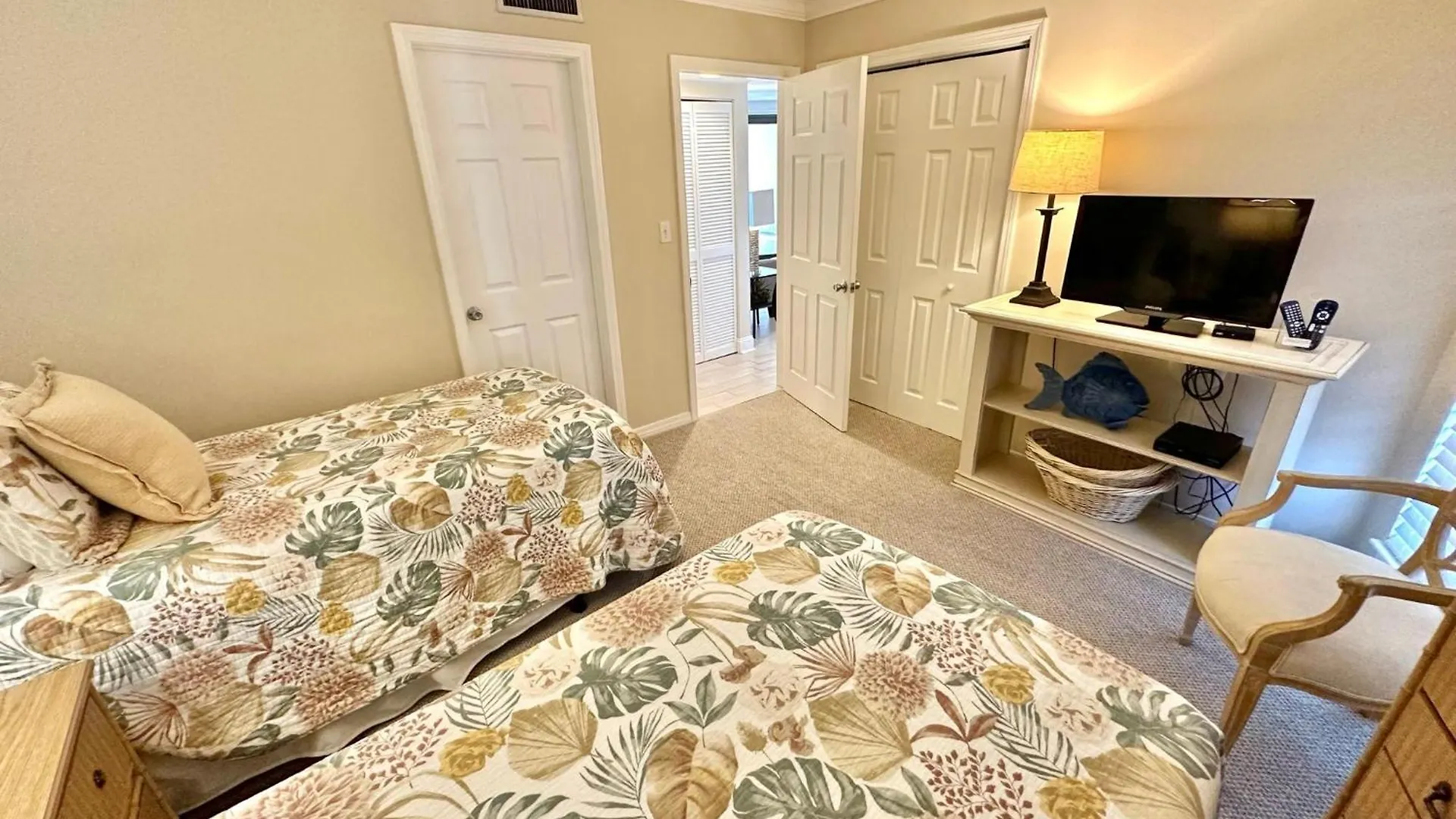 4048 Beachside One Holiday home