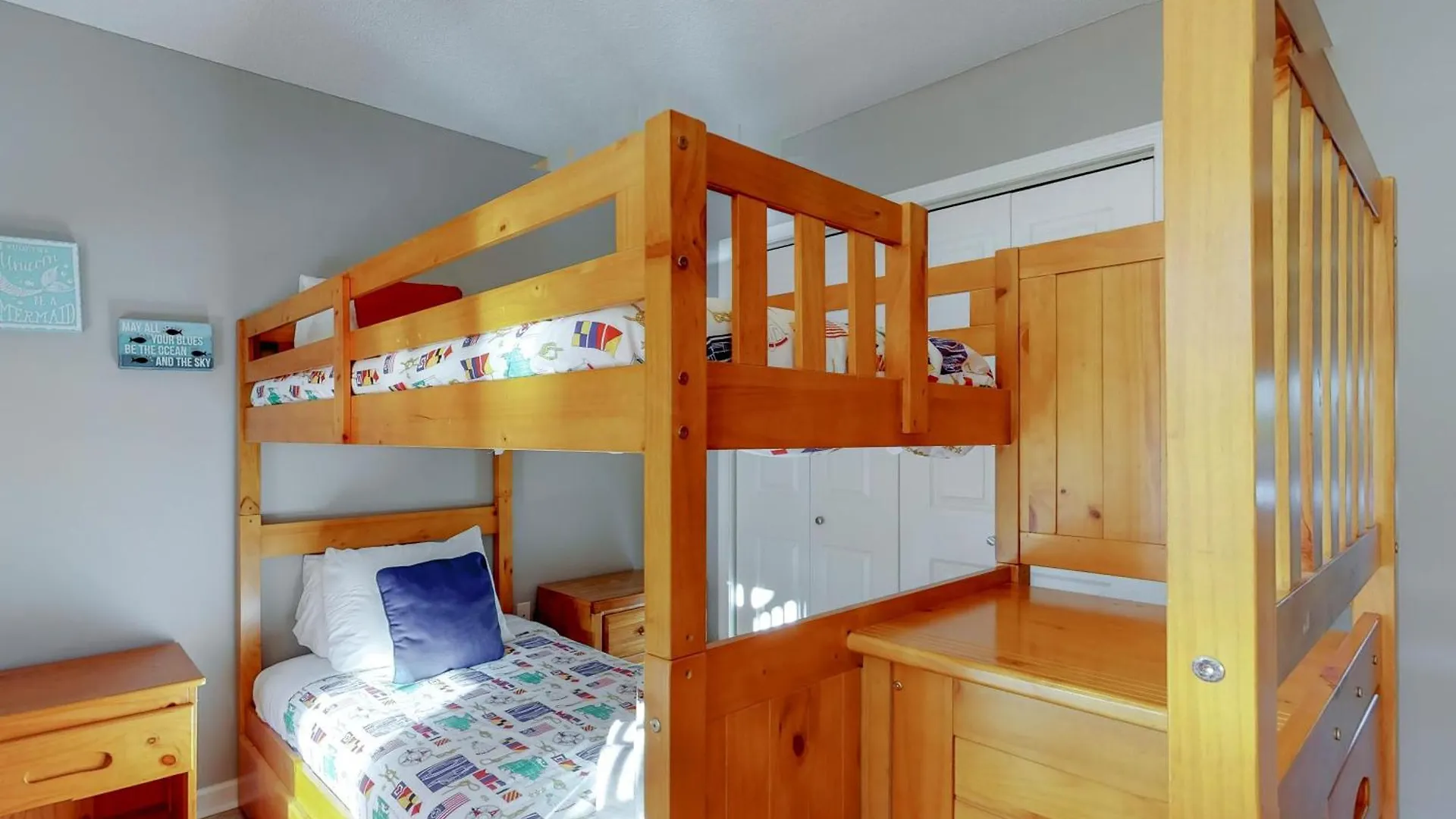 5191 Beachwalk