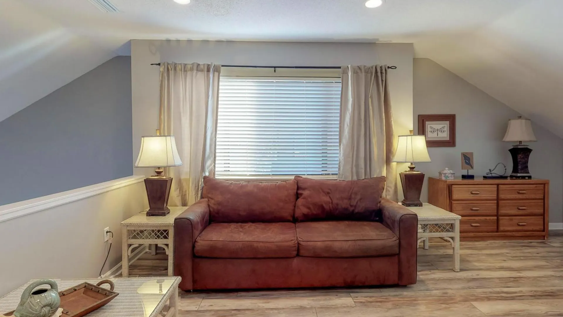 5191 Beachwalk *