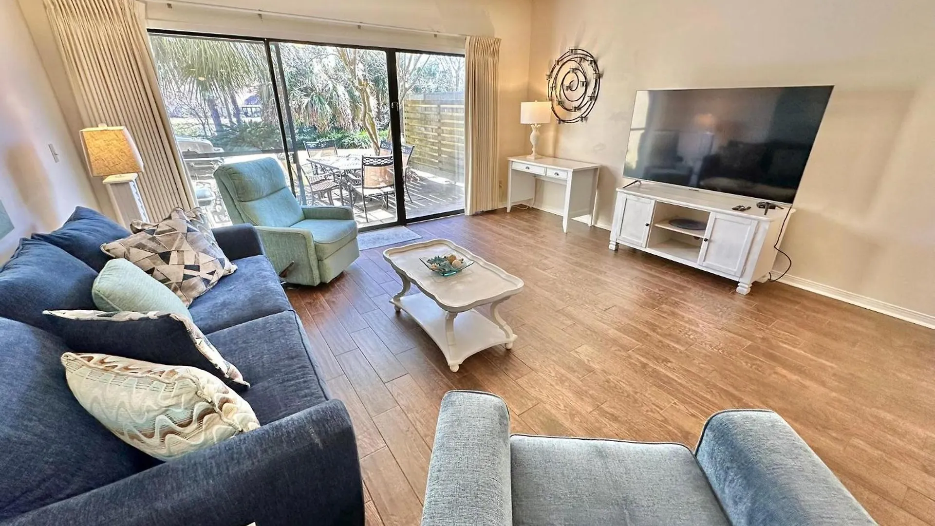 5177 Beachwalk
