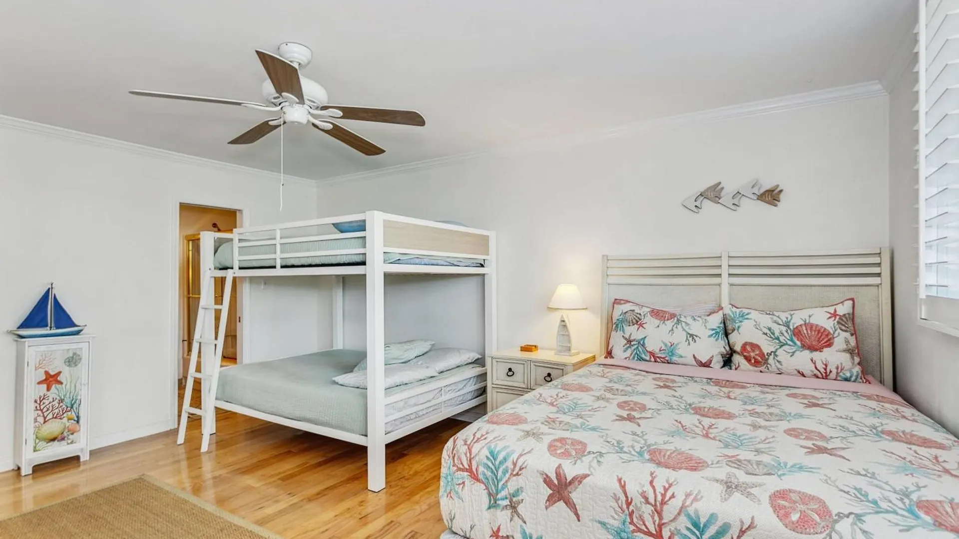 Walk 2 Golf Dining & -sleeps 12 Holiday home Destin