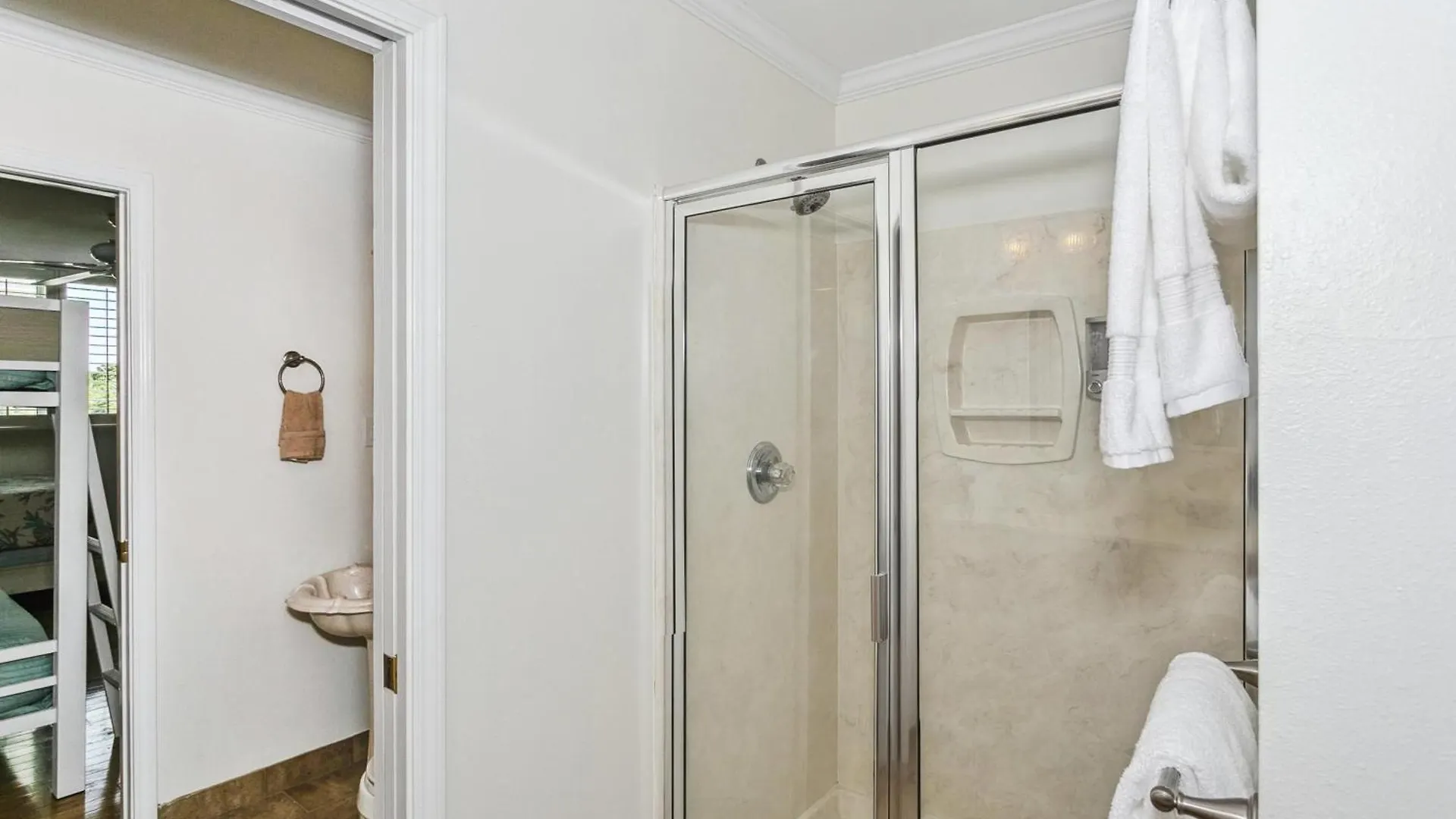 Walk 2 Golf Dining & -sleeps 12 Holiday home Destin