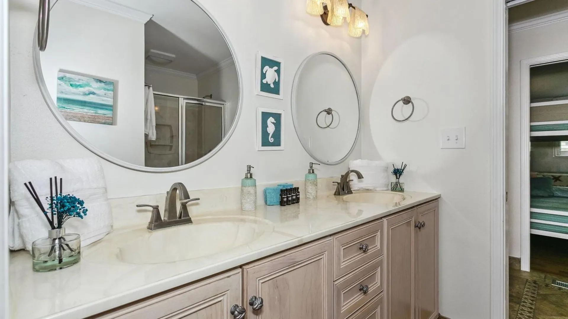 Walk 2 Golf Dining & -sleeps 12 Holiday home Destin