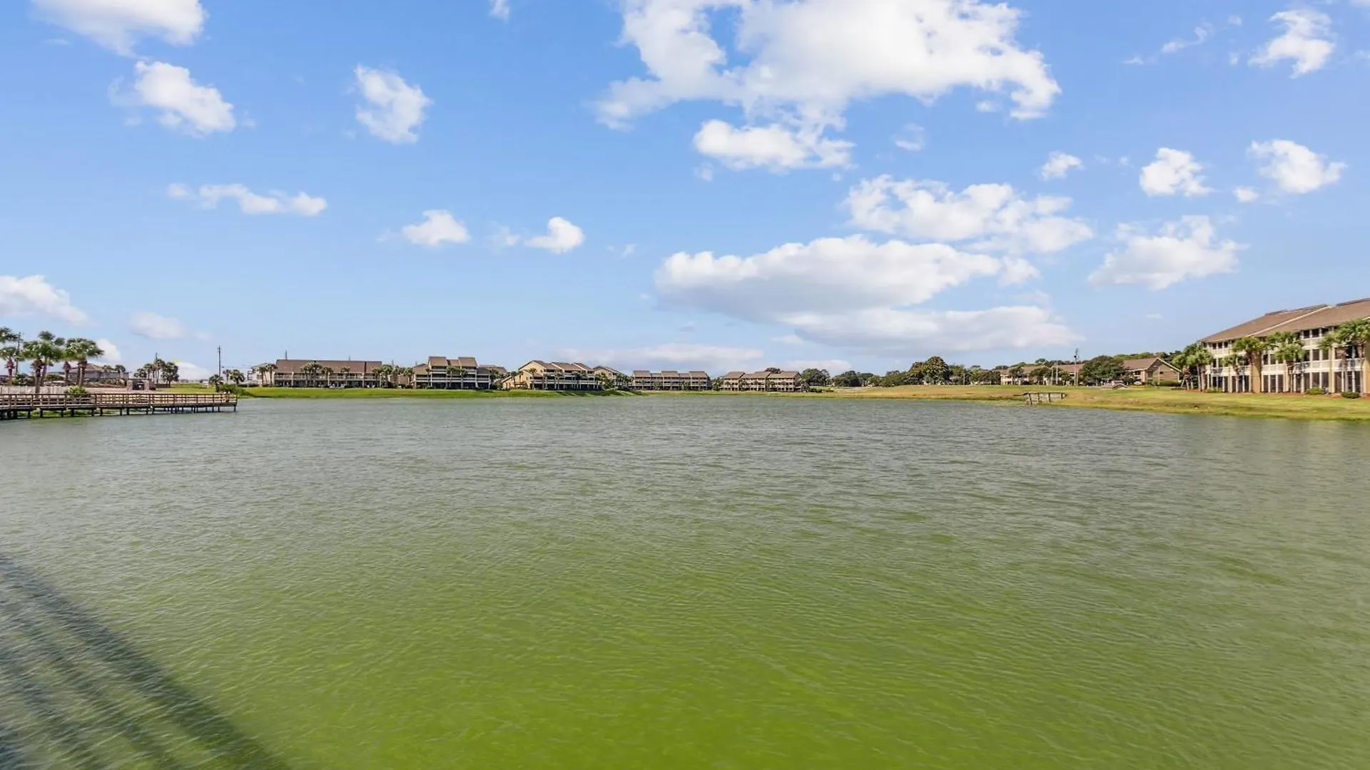 Walk 2 Golf Dining & -sleeps 12 Destin