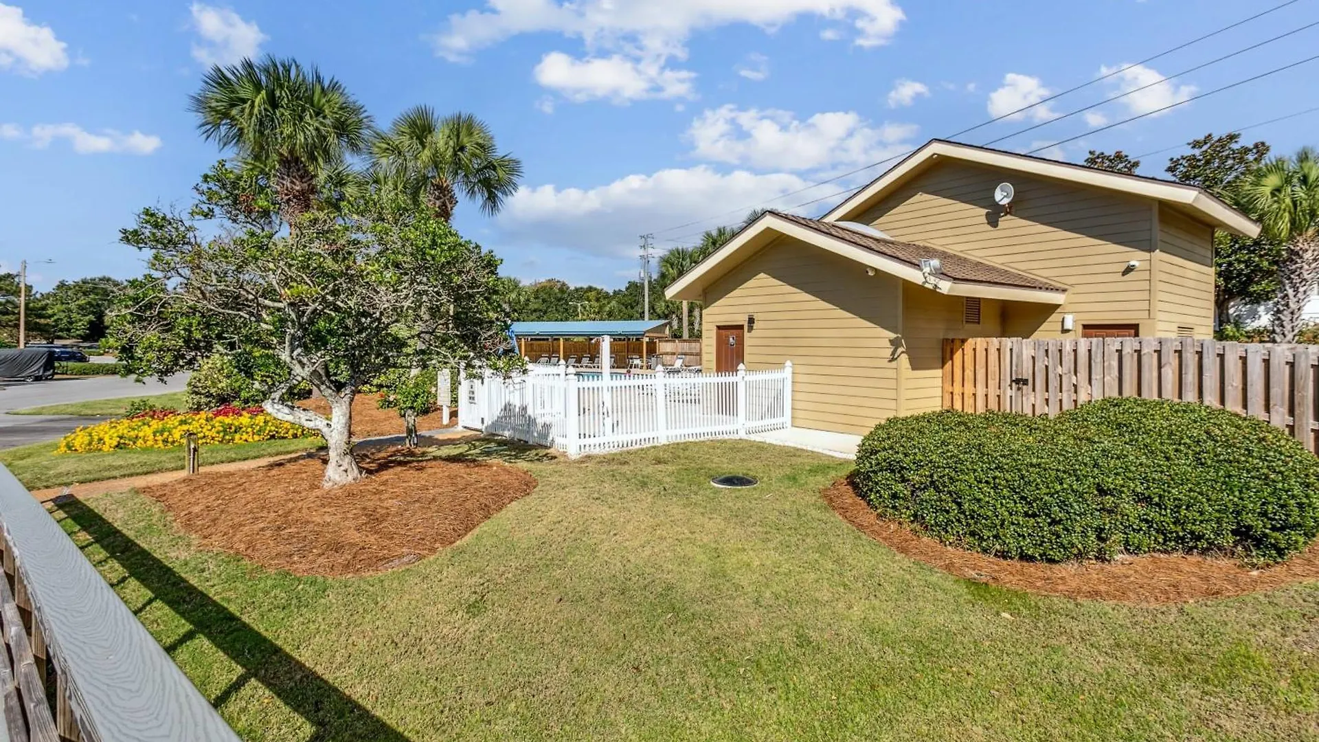 Holiday home Walk 2 Golf Dining & -sleeps 12