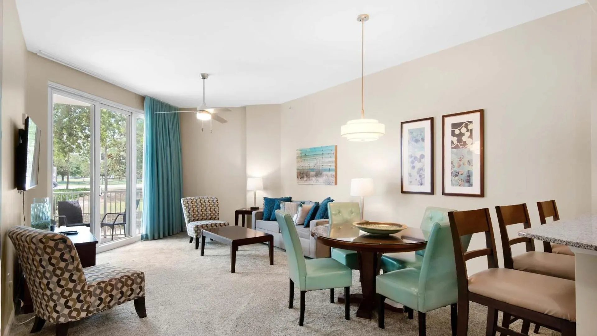 Palms #2108 Jr. 2br *