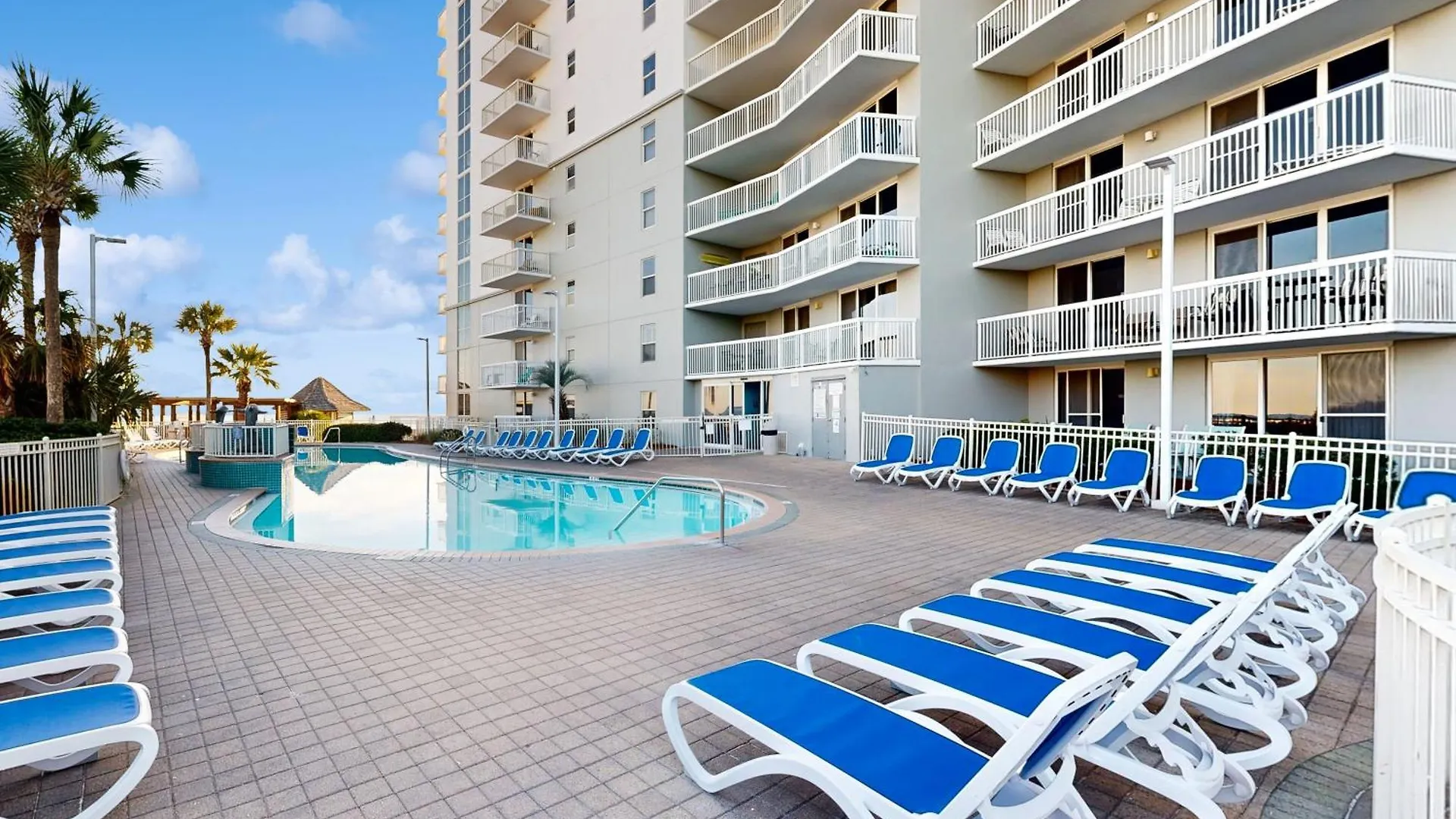 Pelican 304 Apartment *