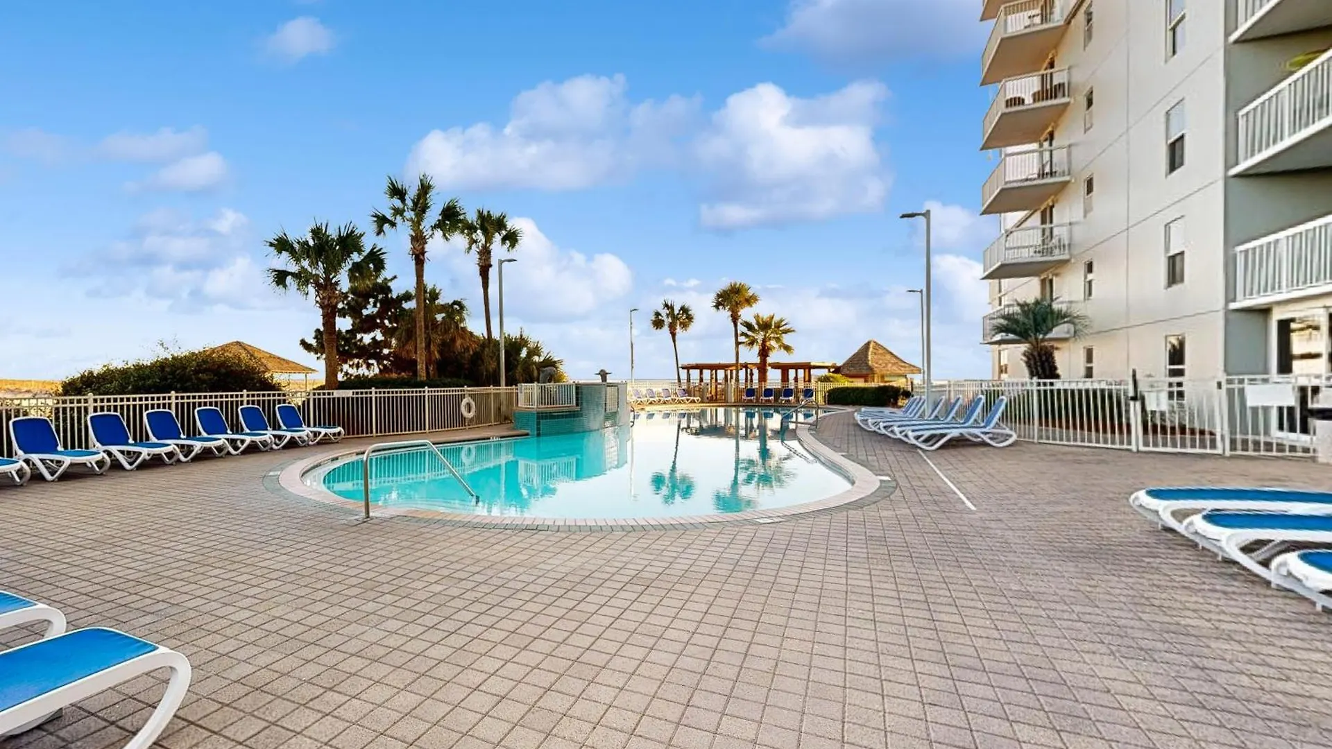 Pelican 304 Apartment *