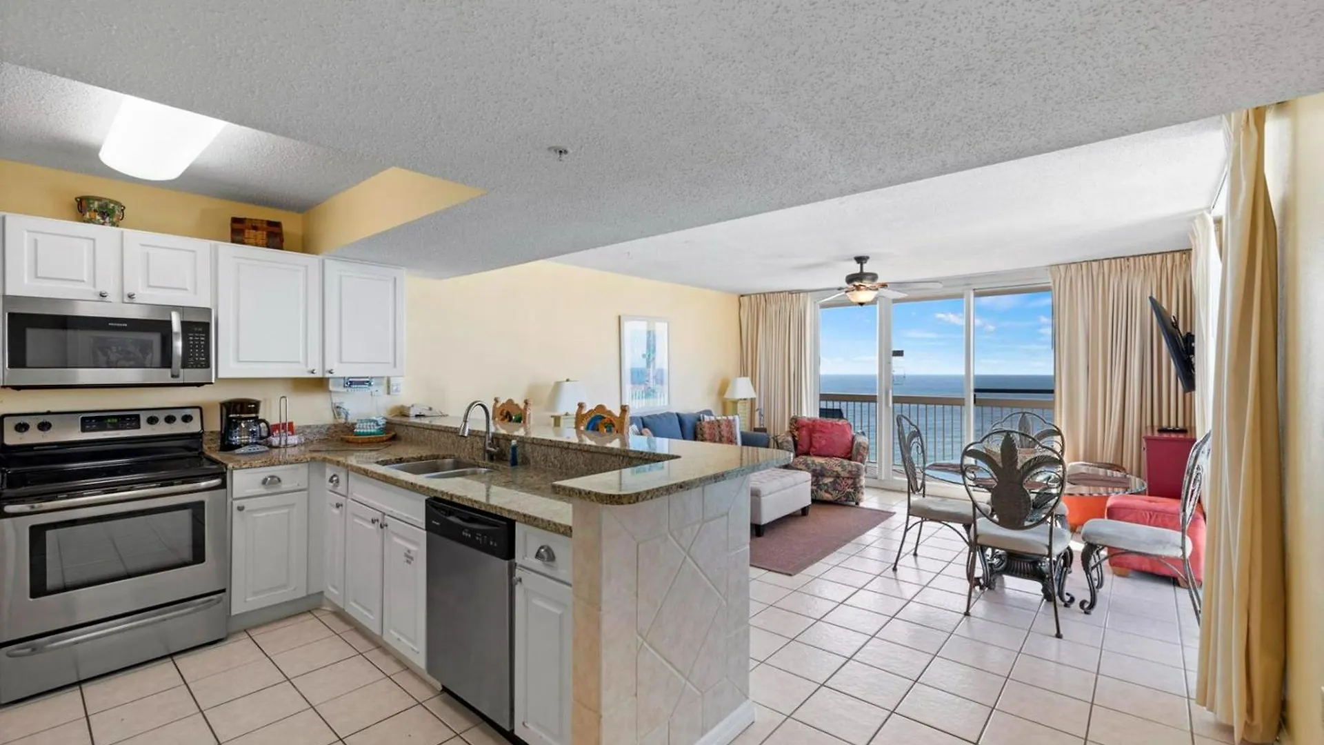 Apartment Pelican 1911