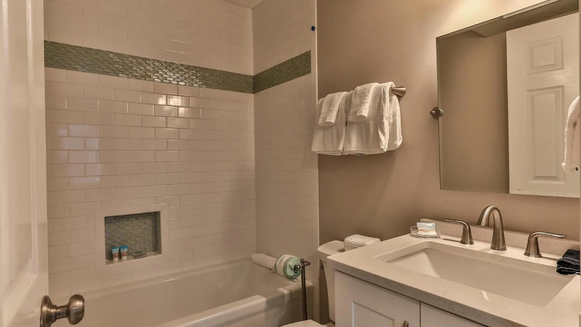 Southbay By The Gulf 131 A Completely Renovated 3 Bedroom Front Townhome In * Destin
