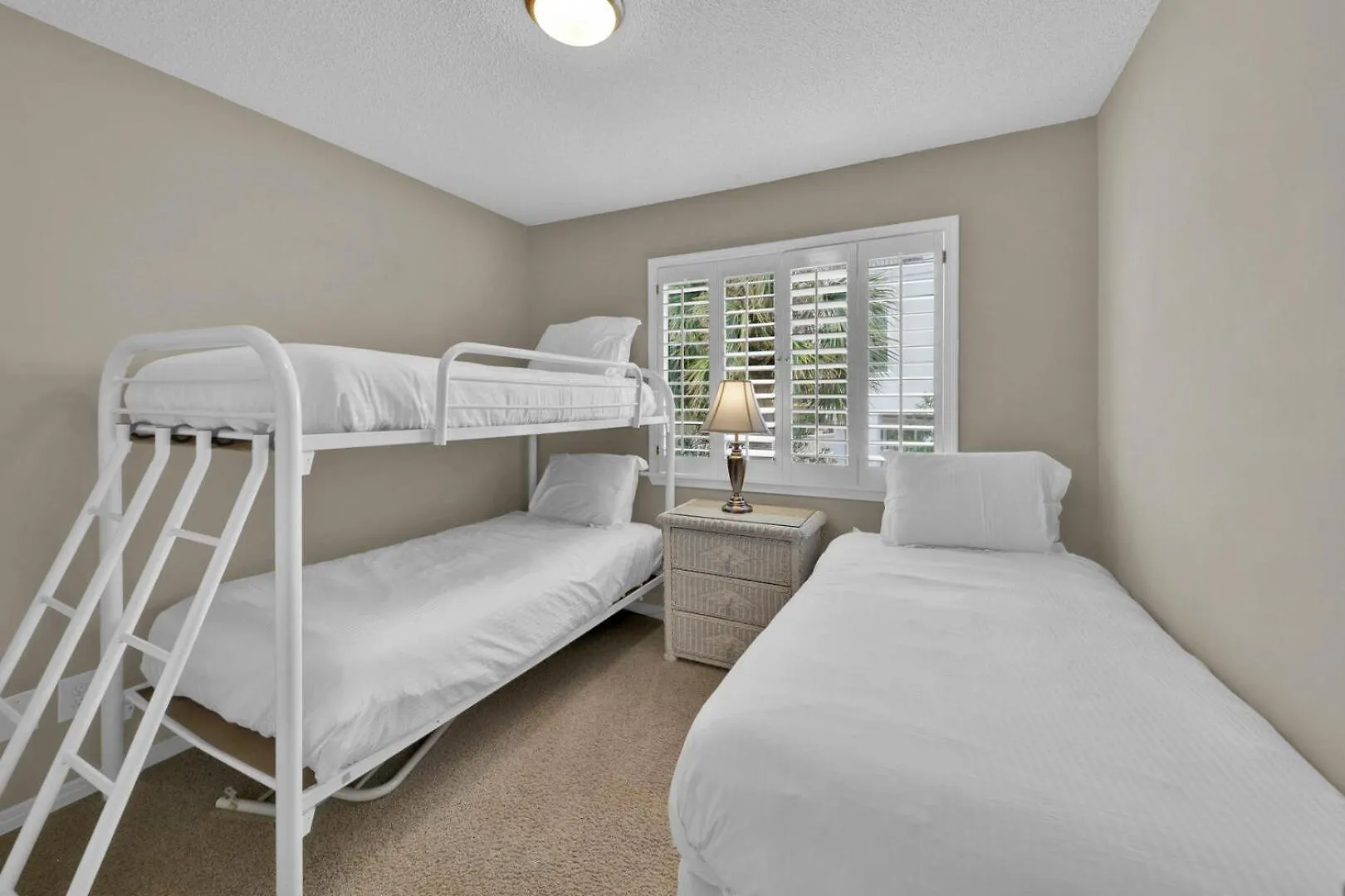 Southbay By The Gulf 99 An Updated Townhome 50 Yards From 3 Bedroom Sleeps 6 Holiday home Destin