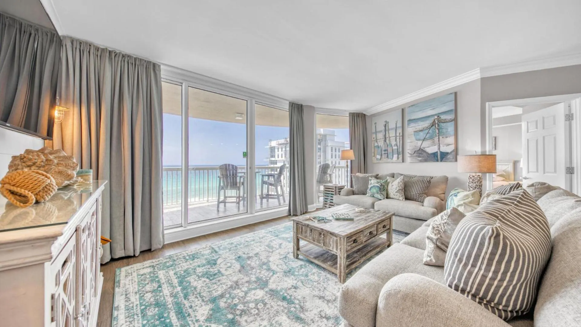 Holiday home St Maarten 907 A Newly Renovated Luxury Front 3 Bedroom 9th Floor Private Elevator