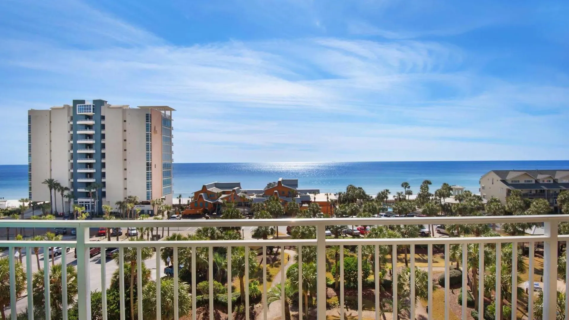 Sterling Shores 607 *