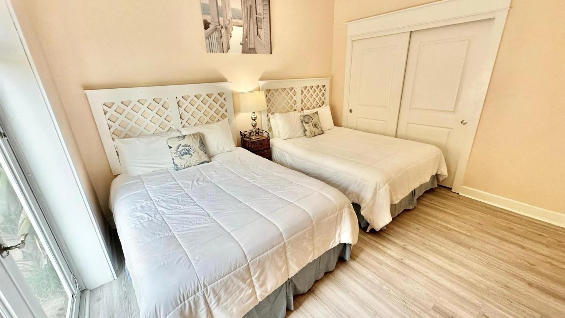 5382 Pine Ridge Holiday home