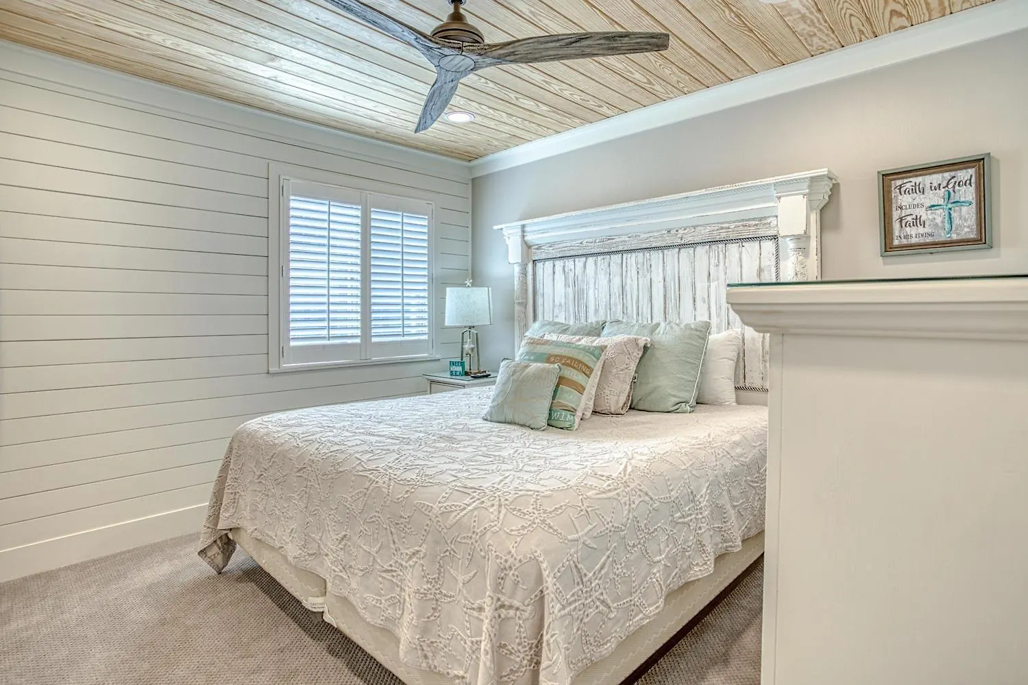Southbay 101 Completely Remodeled 3 Bedroom Townhome Only 30 Yards From The 度假居 *
