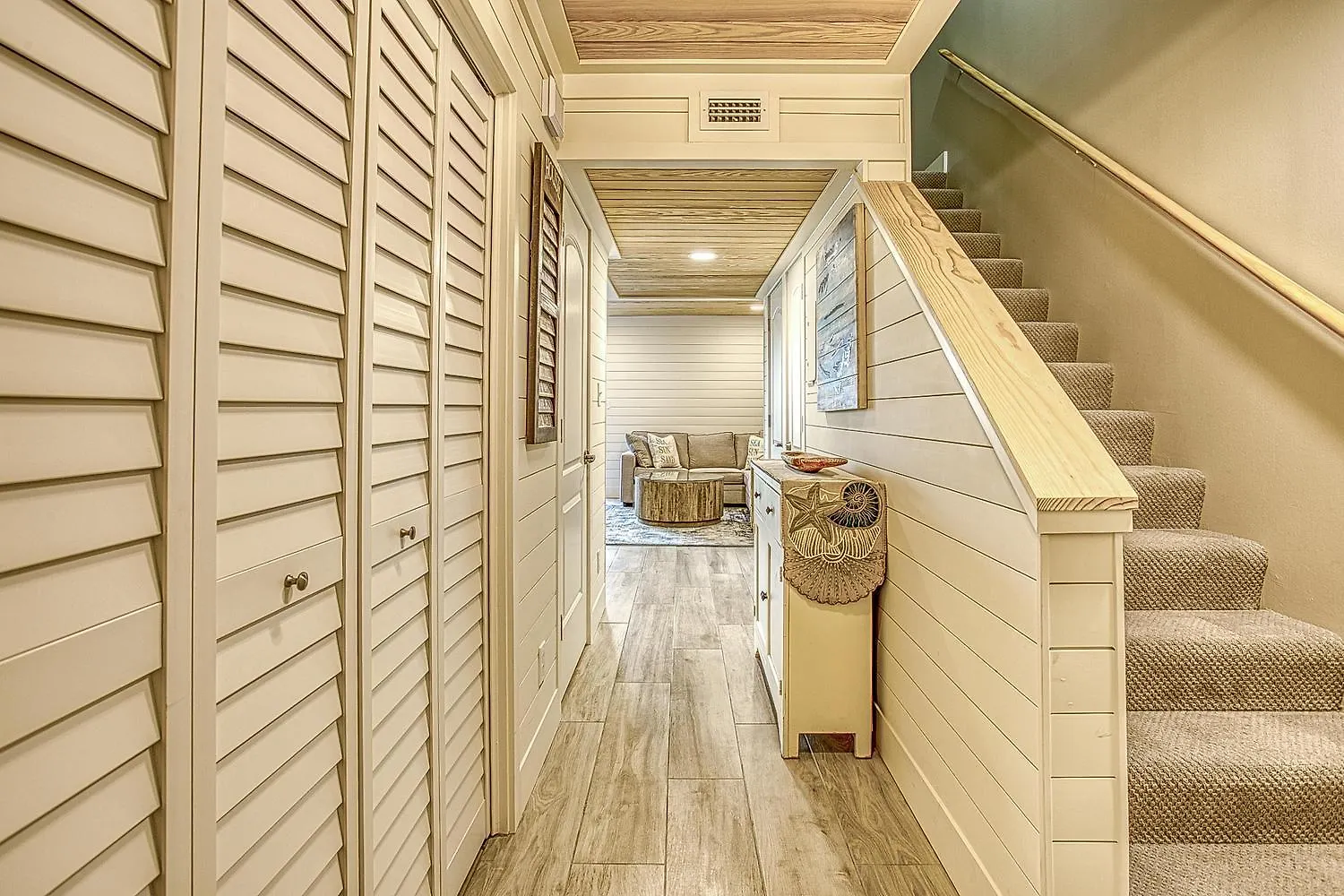 Southbay 101 Completely Remodeled 3 Bedroom Townhome Only 30 Yards From The * 德斯廷