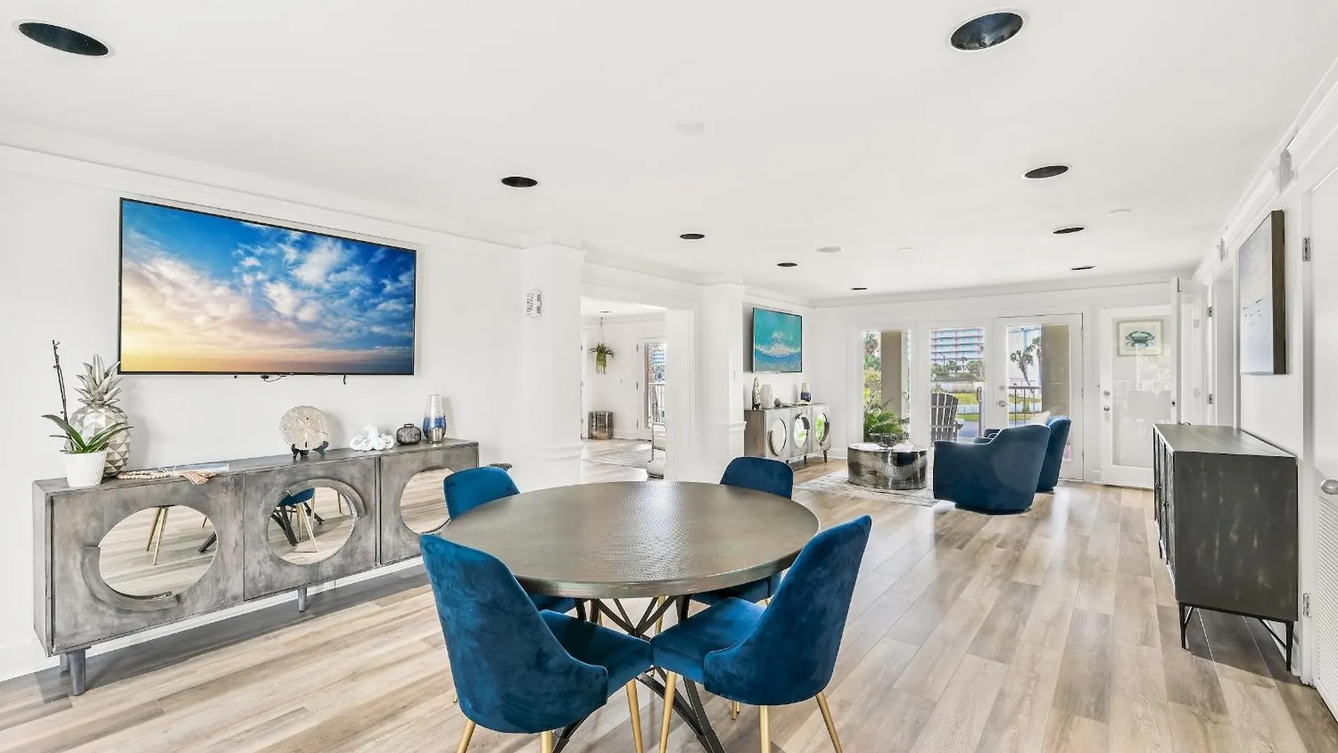 Magnolia House 503 At Pointe Apartment *