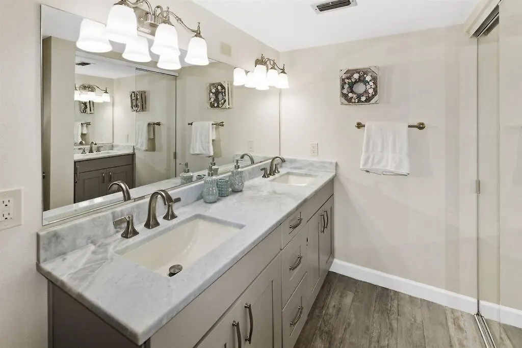 Emerald Towers 1203 Aqua Vista Getaway * Destin
