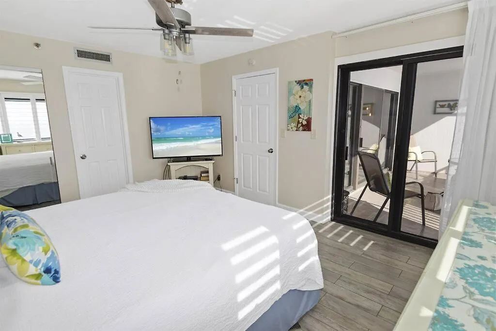 Emerald Towers 1203 Aqua Vista Getaway Apartment