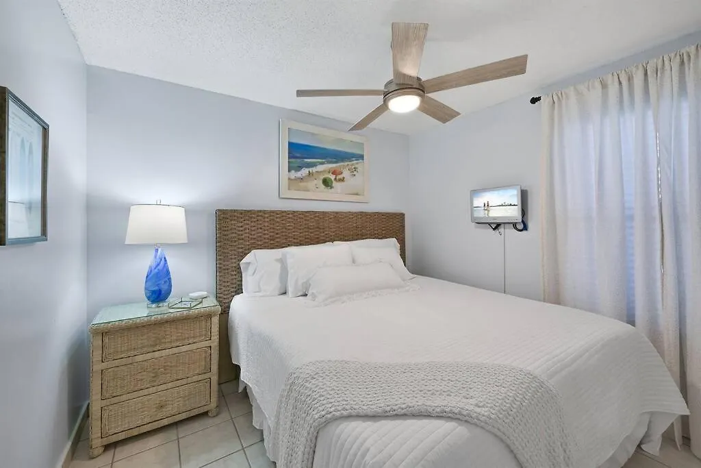 Pelican 1814 Ocean Escape Destin