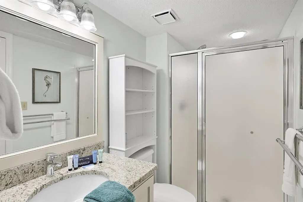 Pelican 1814 Ocean Escape Apartment