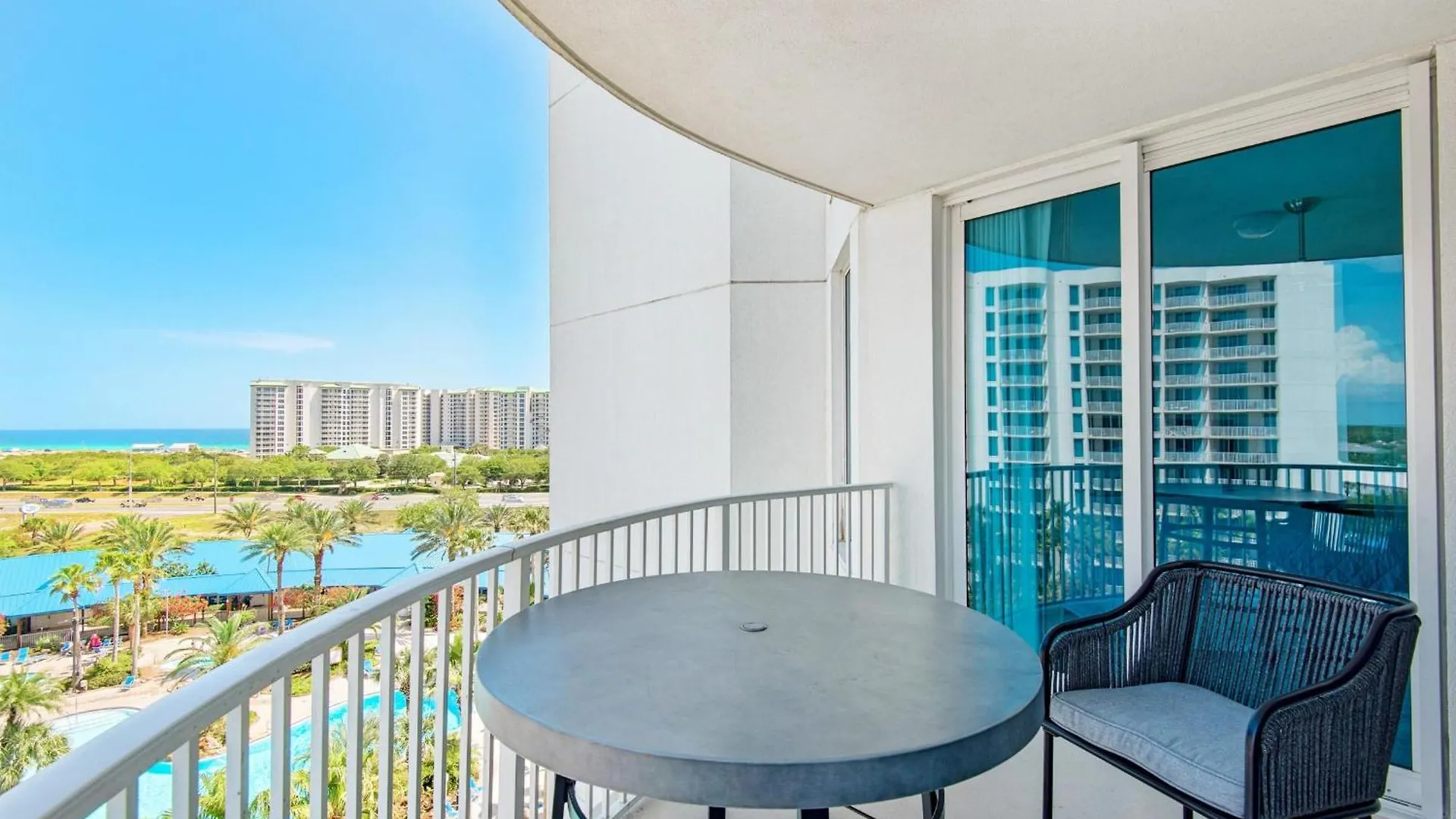 Palms #2713 Jr. 2br * Destin