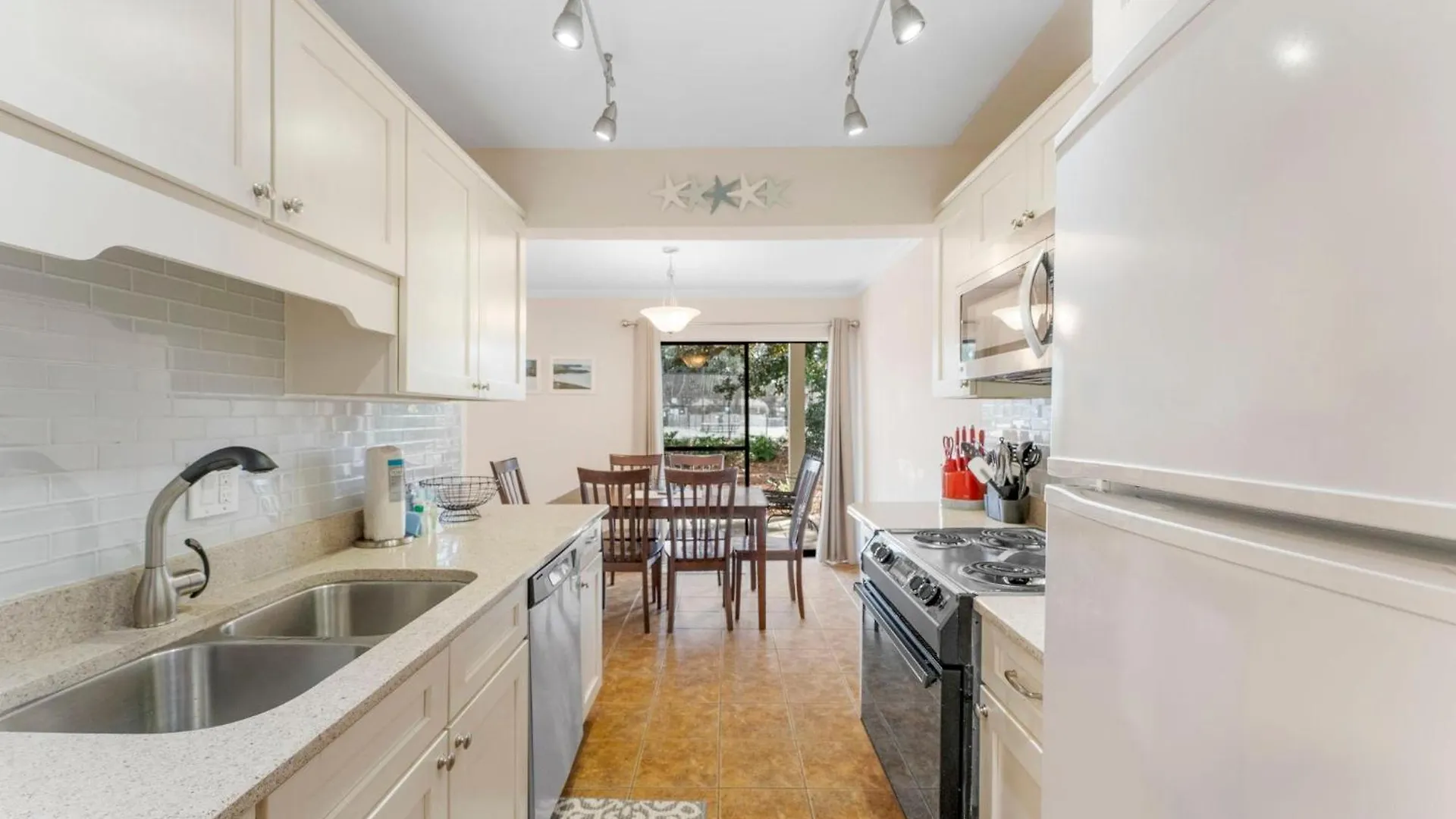 Seascape - 18b Holiday home *
