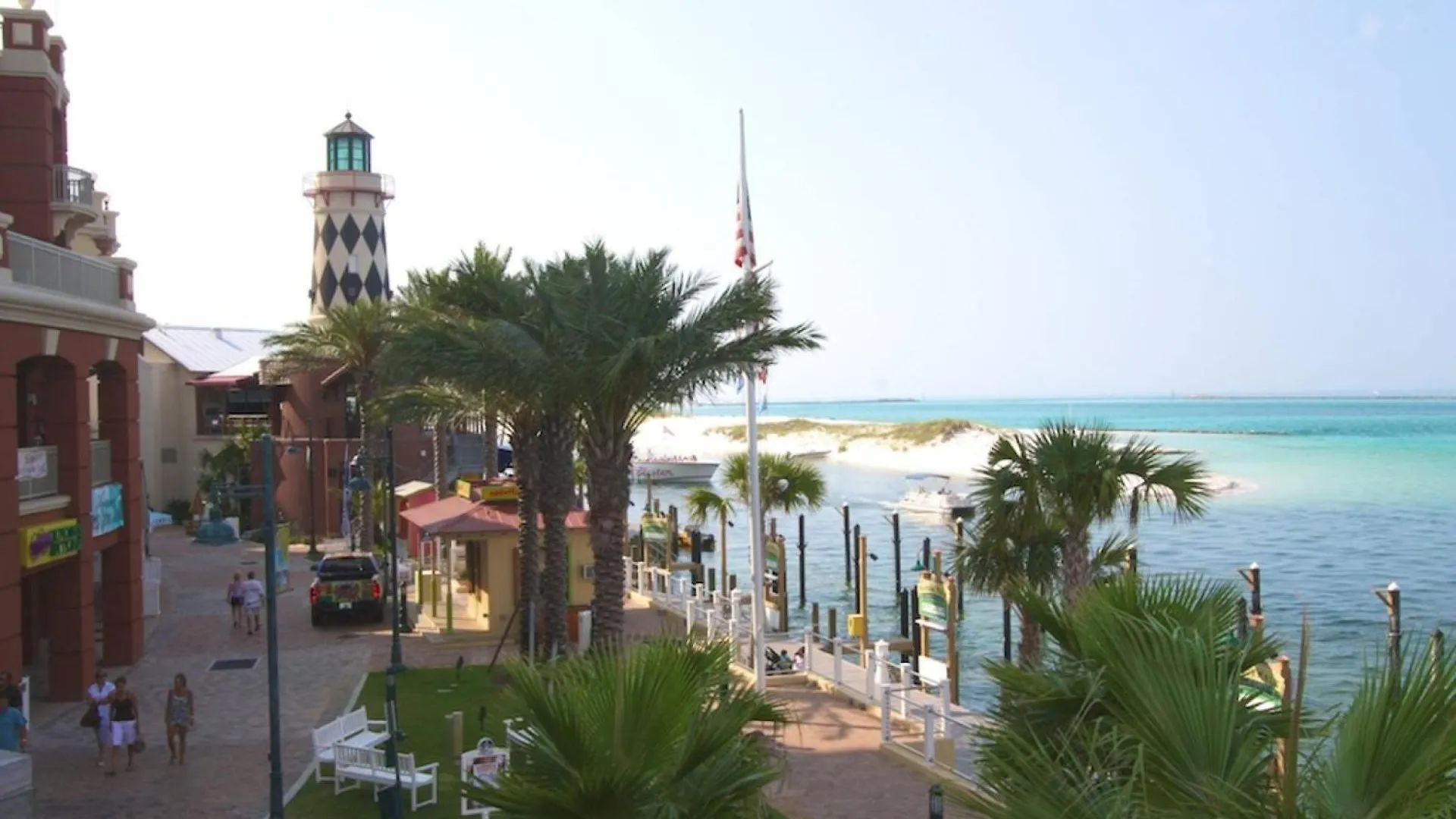 Gulf Winds Court 202 - Emerald Cove Oasis Holiday home *