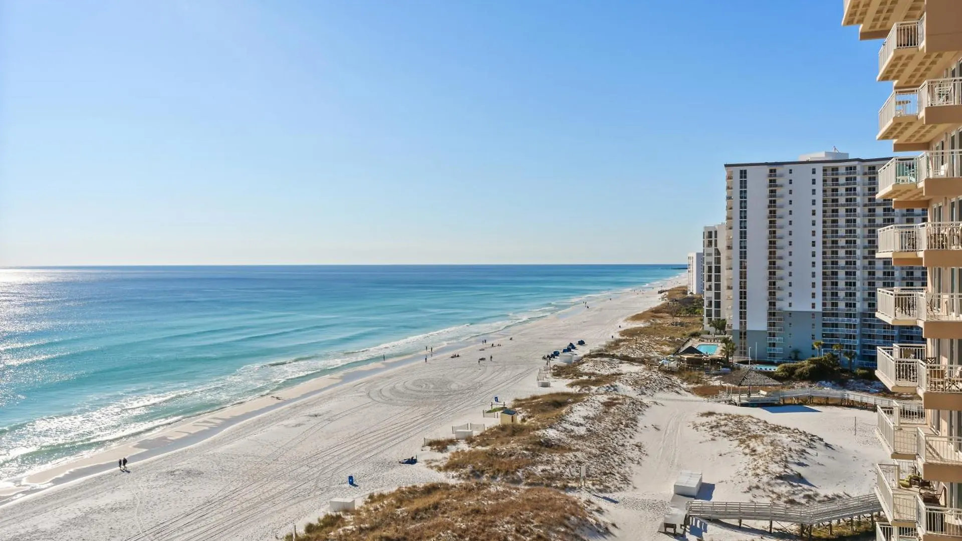 Jade East Towers 0940 By Newman-dailey