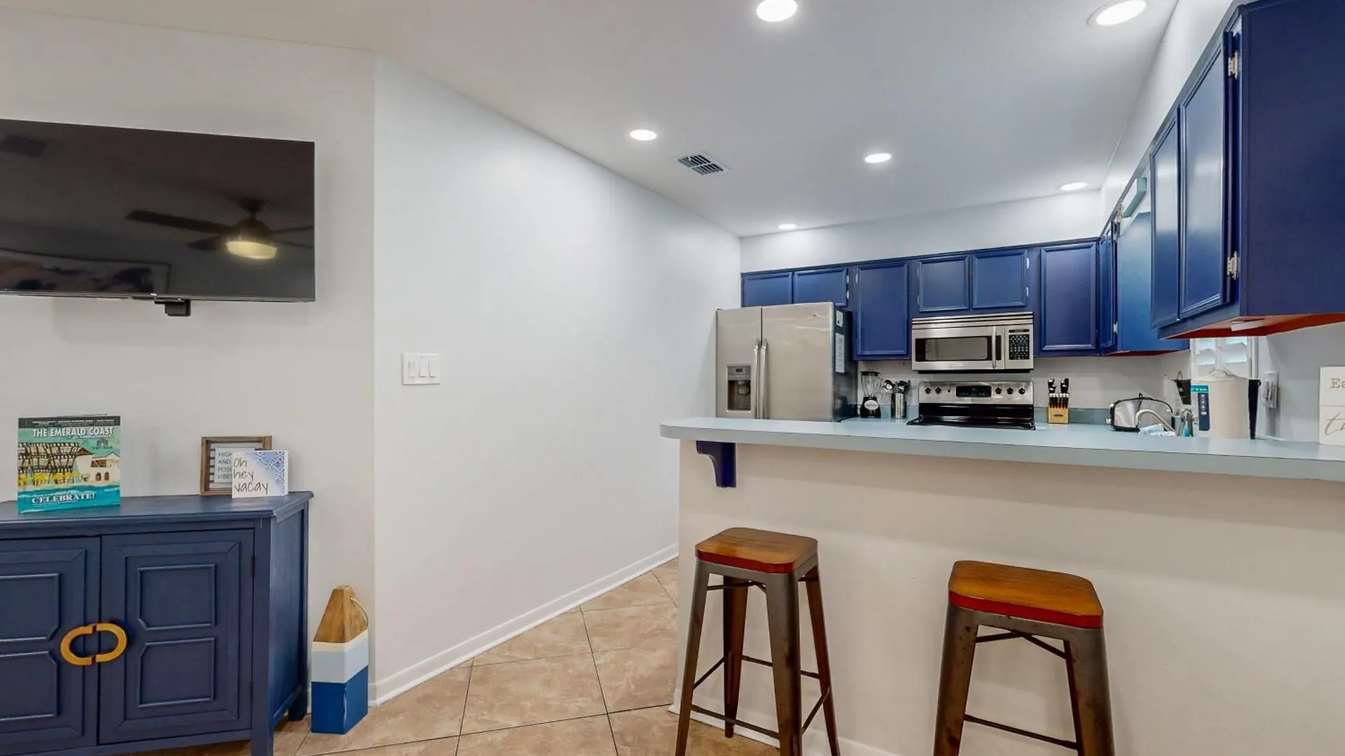 Apartment Nautical Way, Unit 111