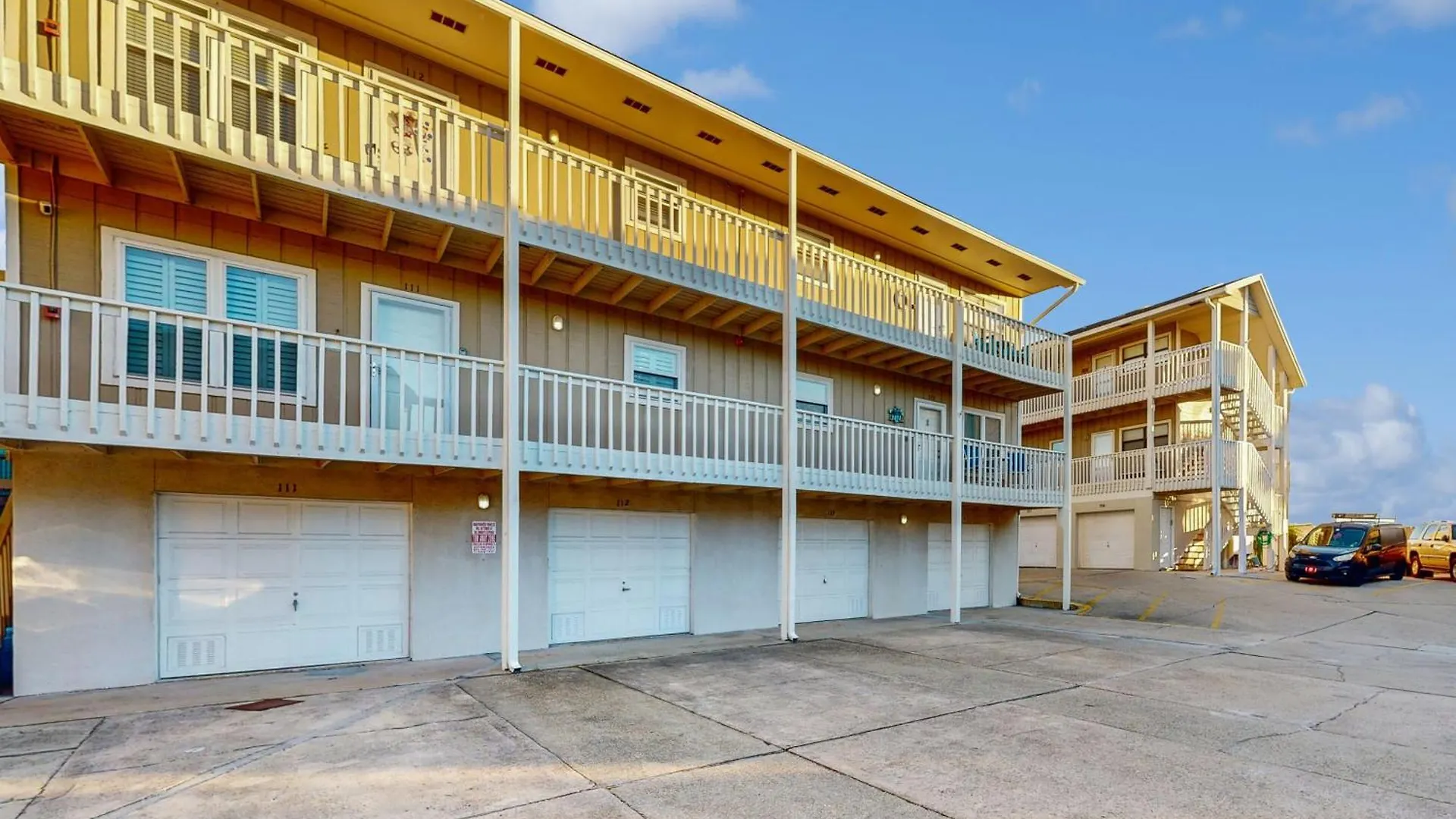 Apartment Nautical Way, Unit 111
