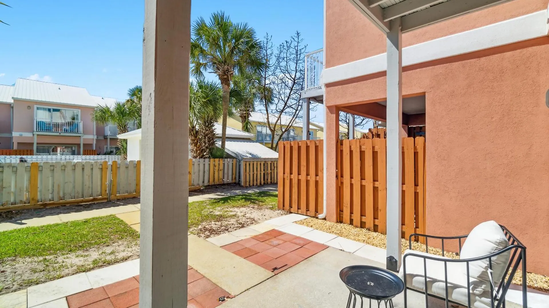 Holiday home Luxury Miramar Getaway ! 5-min Walk To ! Private Pool ! Dedicated Parking ! Dog Friendly ! 1gb Wifi ! Mins To Shopping