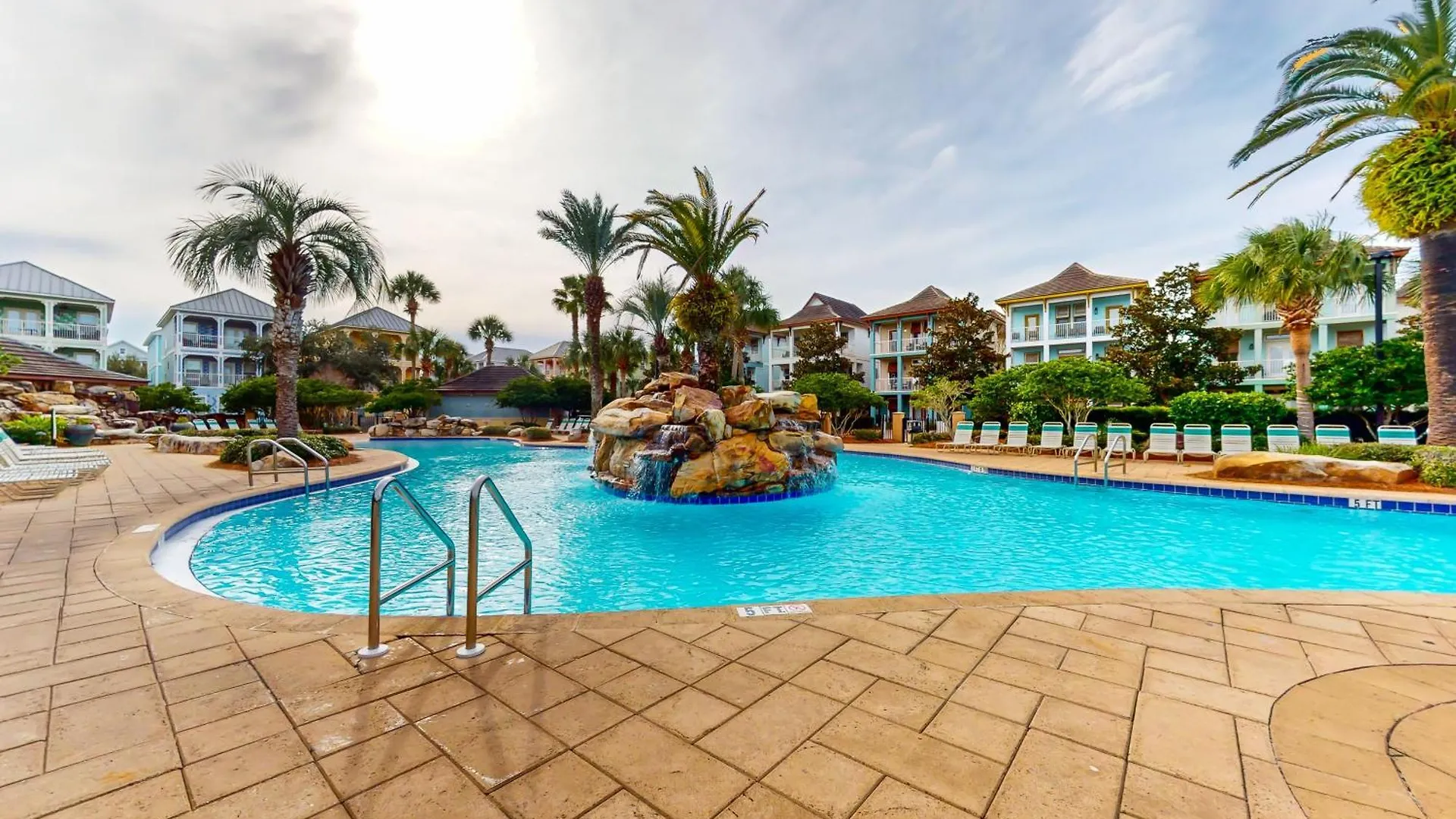 Villages Of Crystal Beach: Vitamin Sea Destin