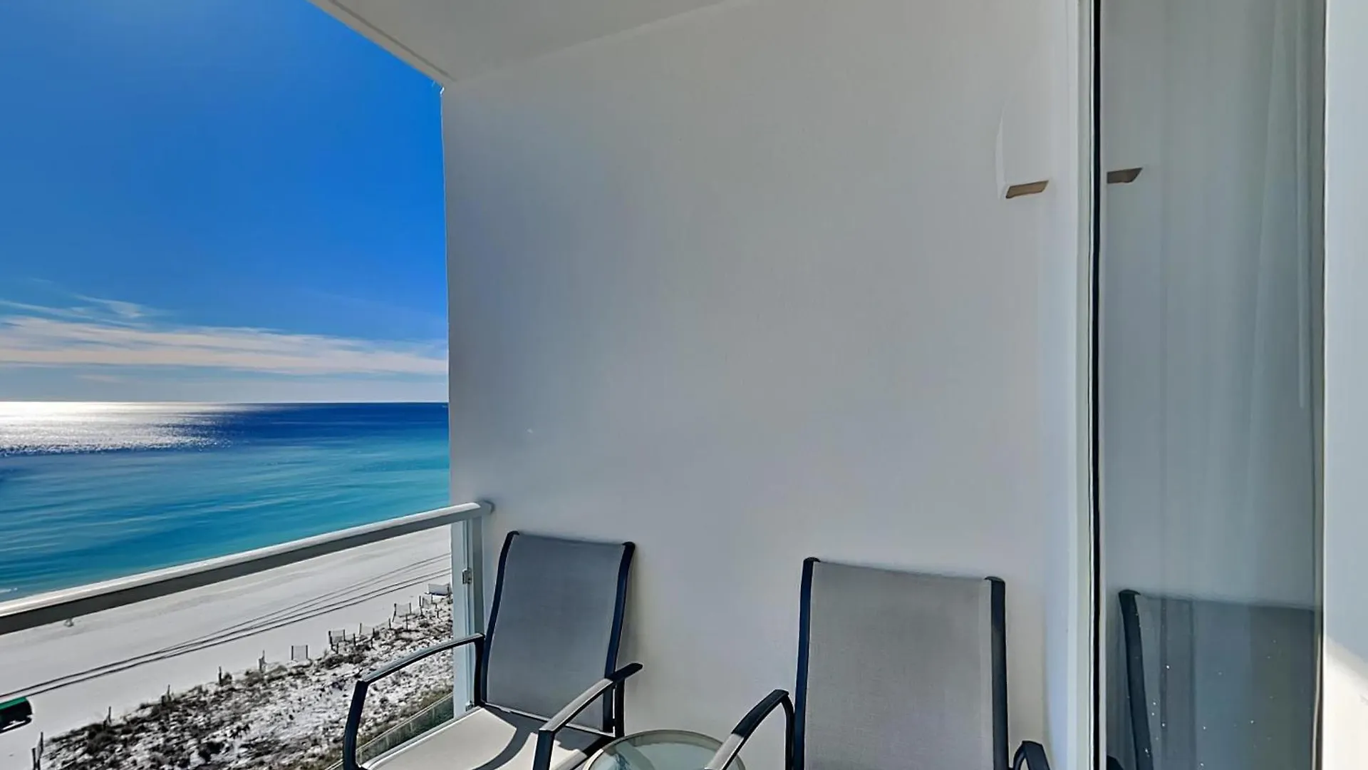 Apartment Sterling Sands #711
