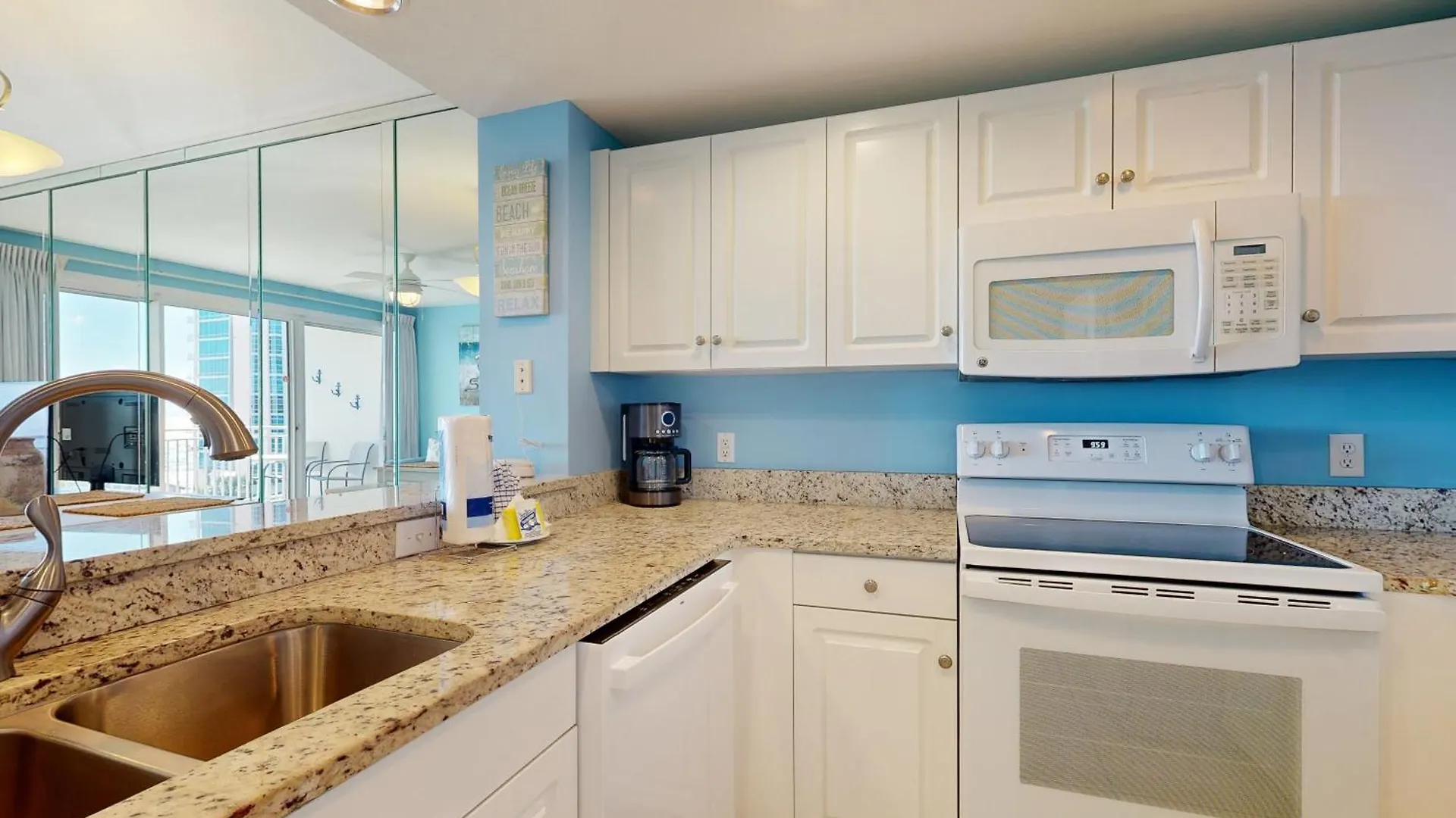Sterling Shores 510 Apartment