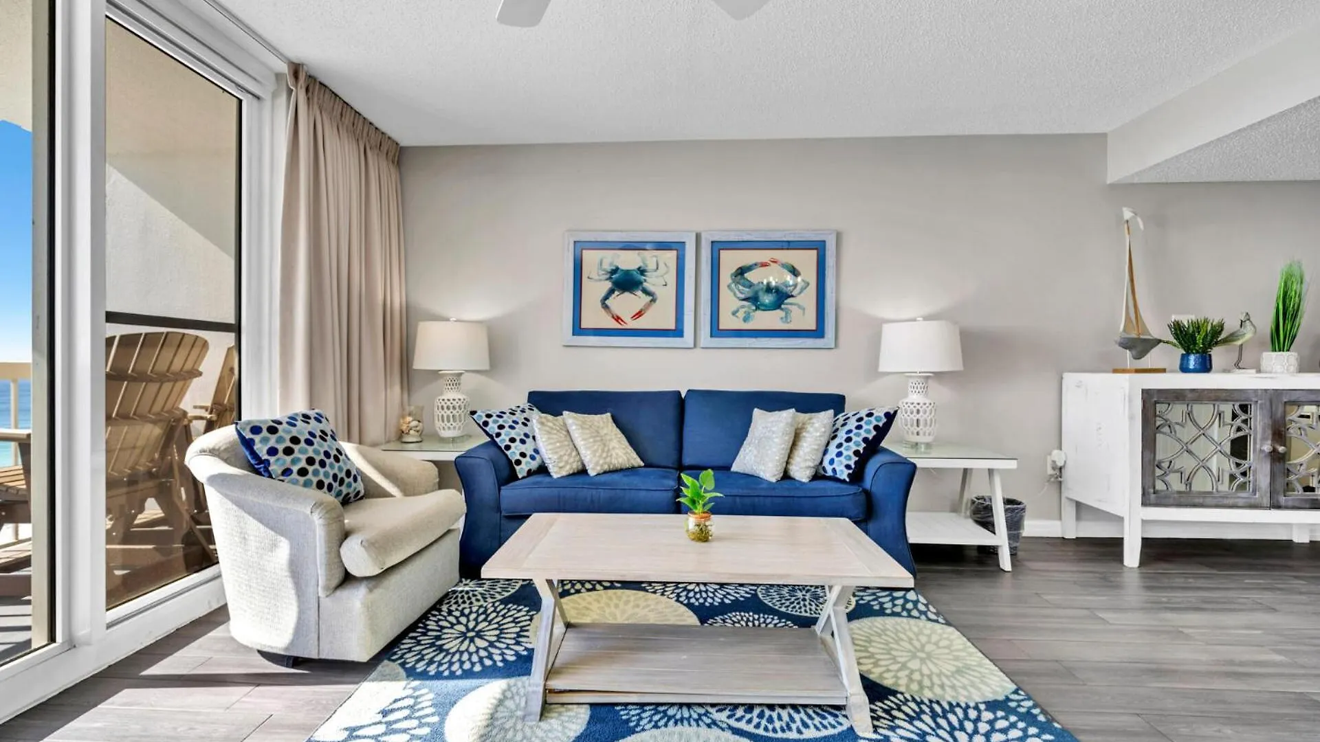 Pelican Beach Unit 1109